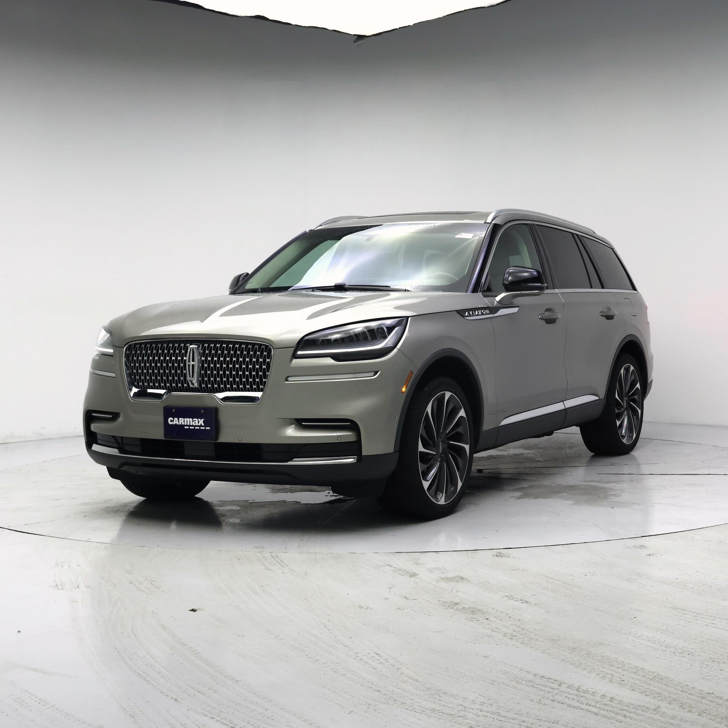 Thumbnail: 2023 Lincoln Aviator - 4