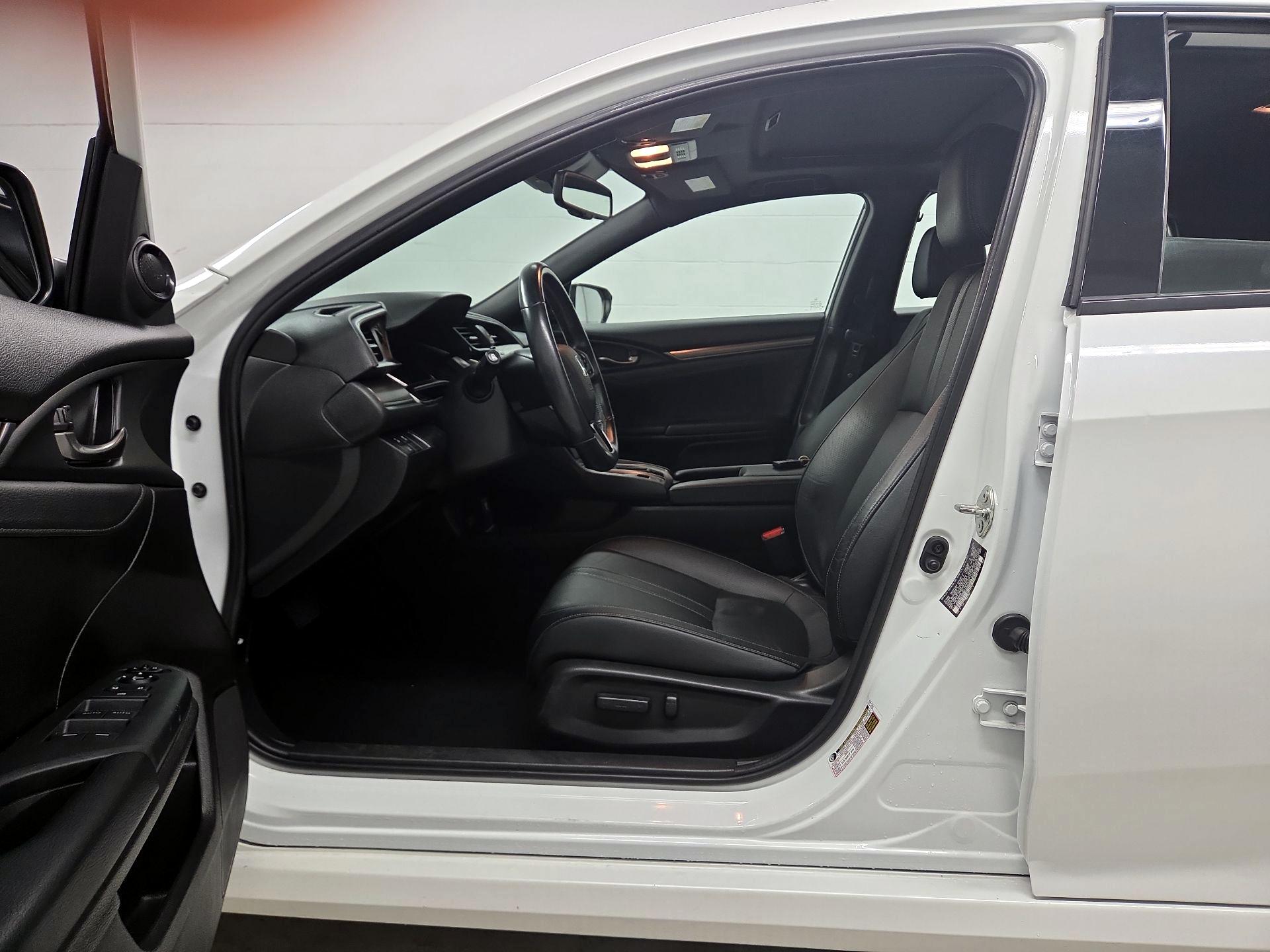 Thumbnail: 2019 Honda Civic - 9