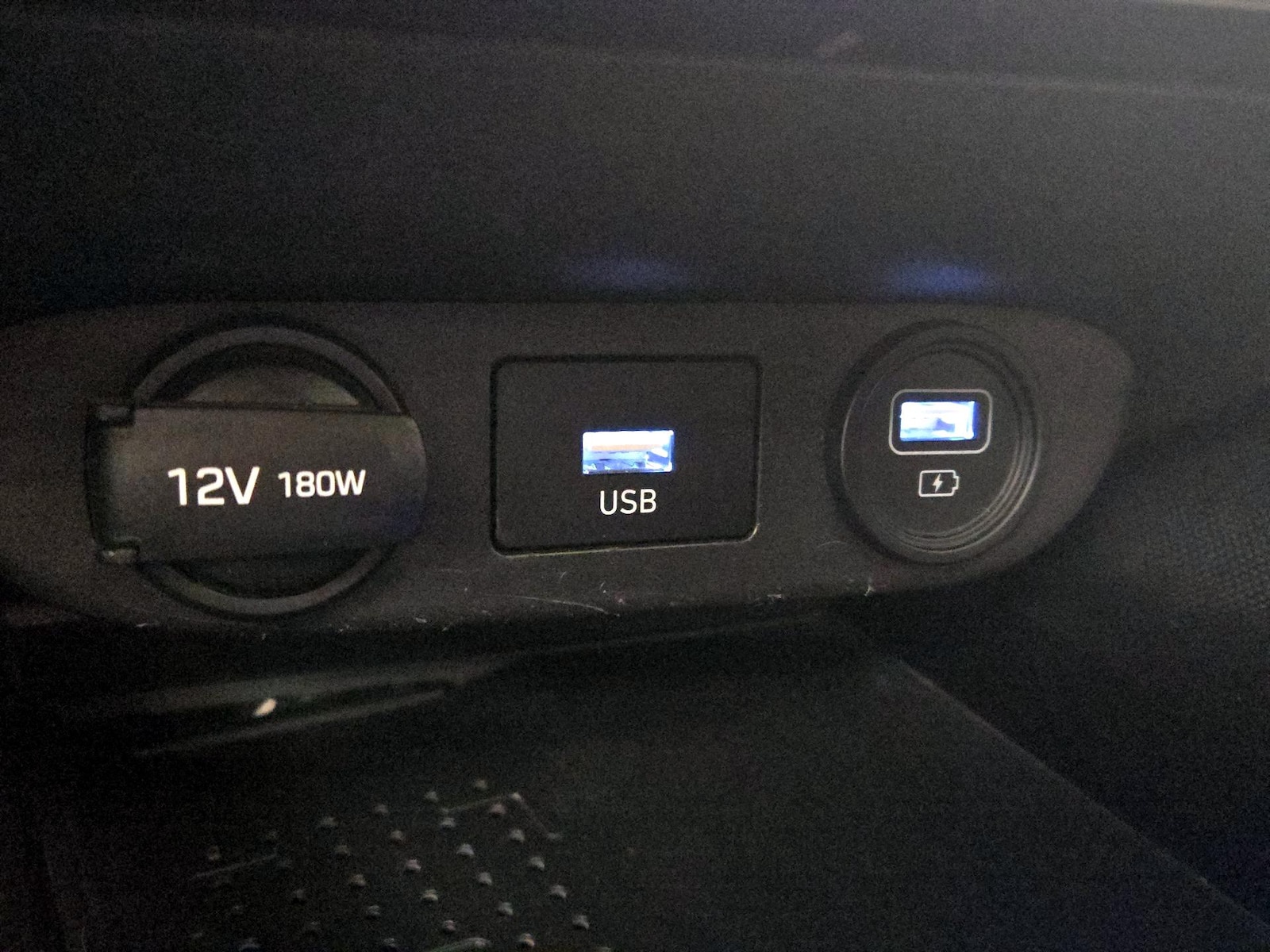 2021 Hyundai Elantra SEL - Photo 19