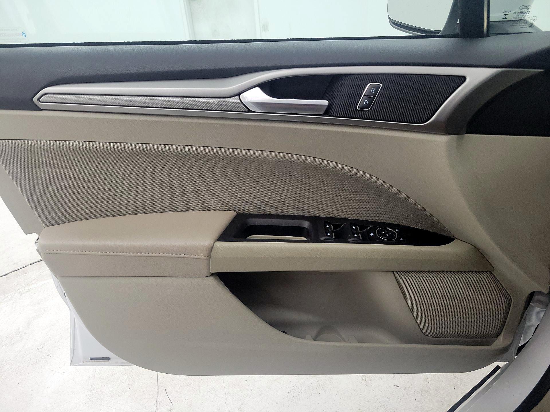 Thumbnail: 2019 Ford Fusion - 12