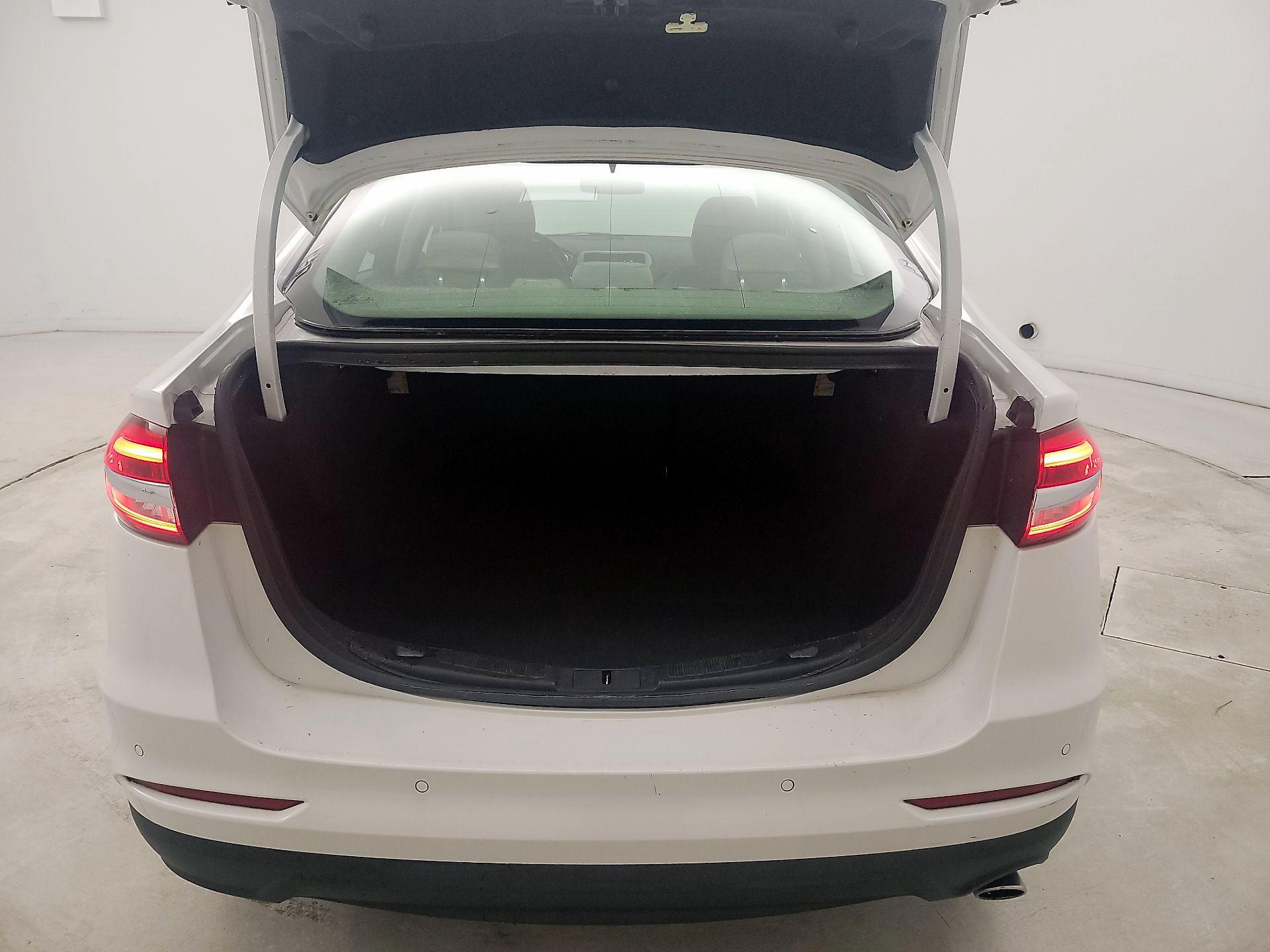 Thumbnail: 2019 Ford Fusion - 20