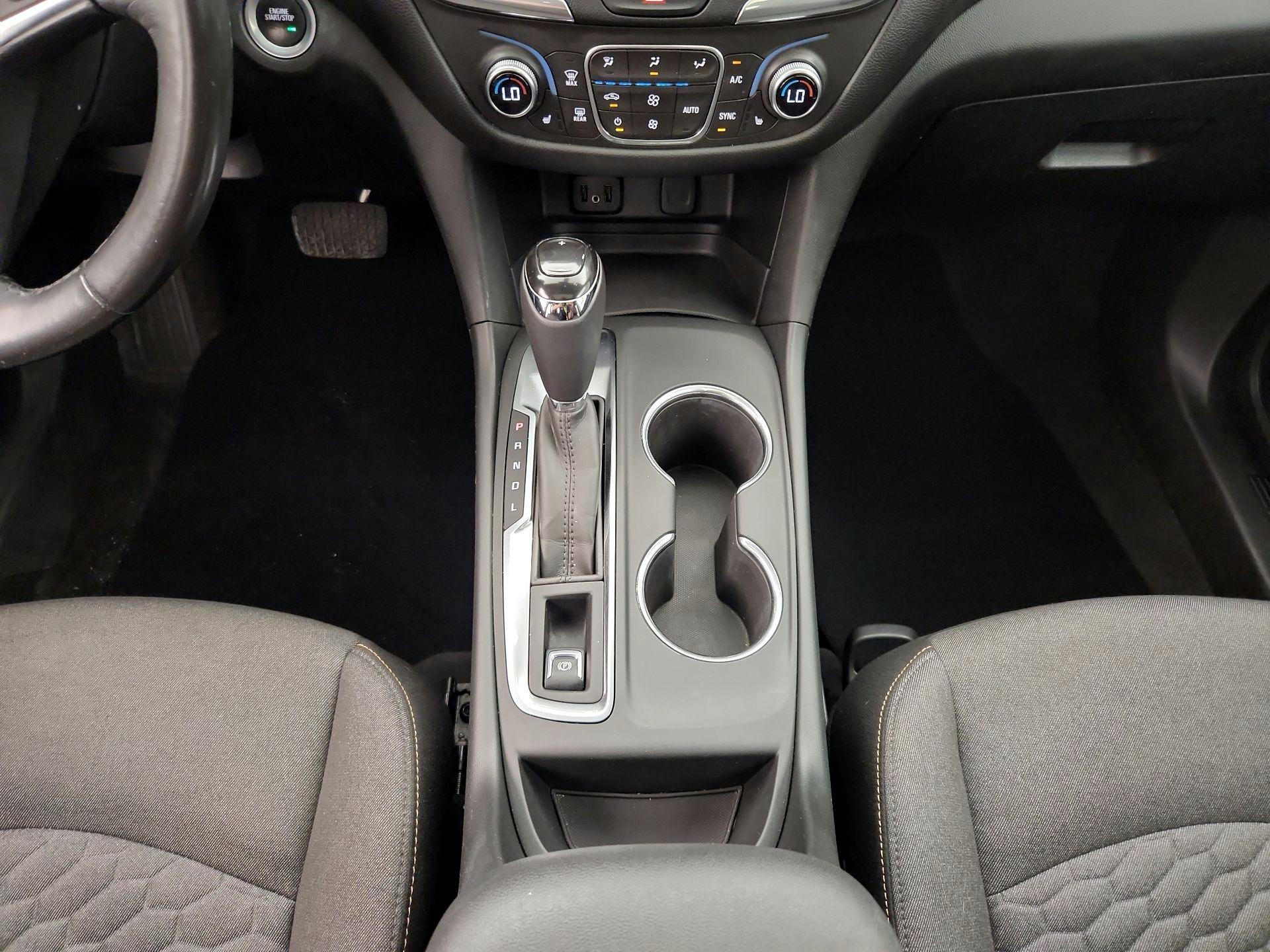 Thumbnail: 2018 Chevrolet Equinox - 17