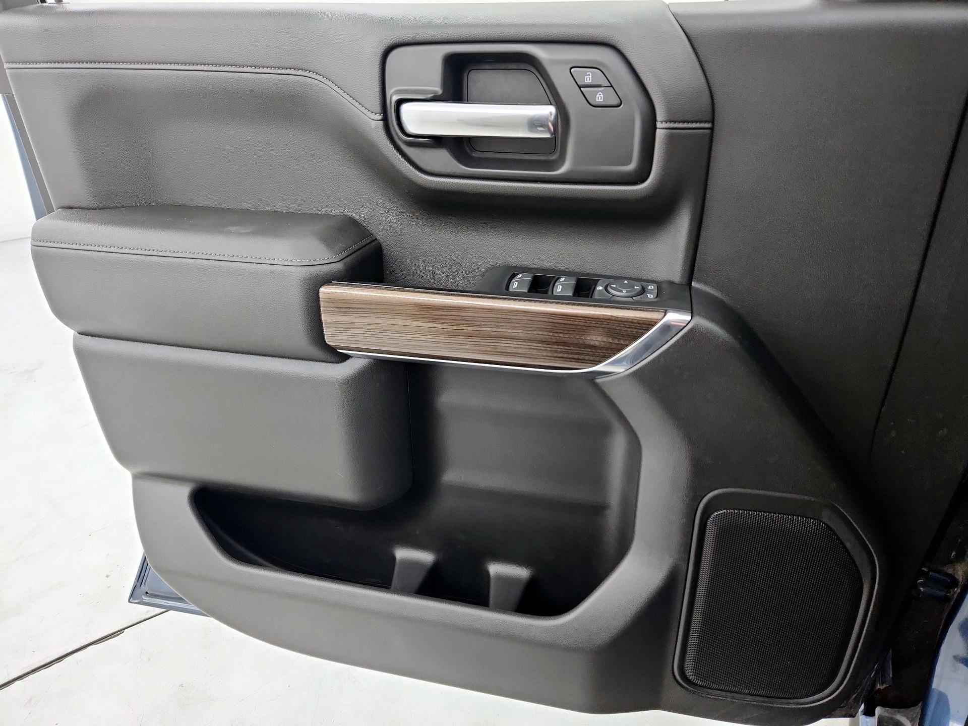 Thumbnail: 2019 Chevrolet Silverado 1500 - 12