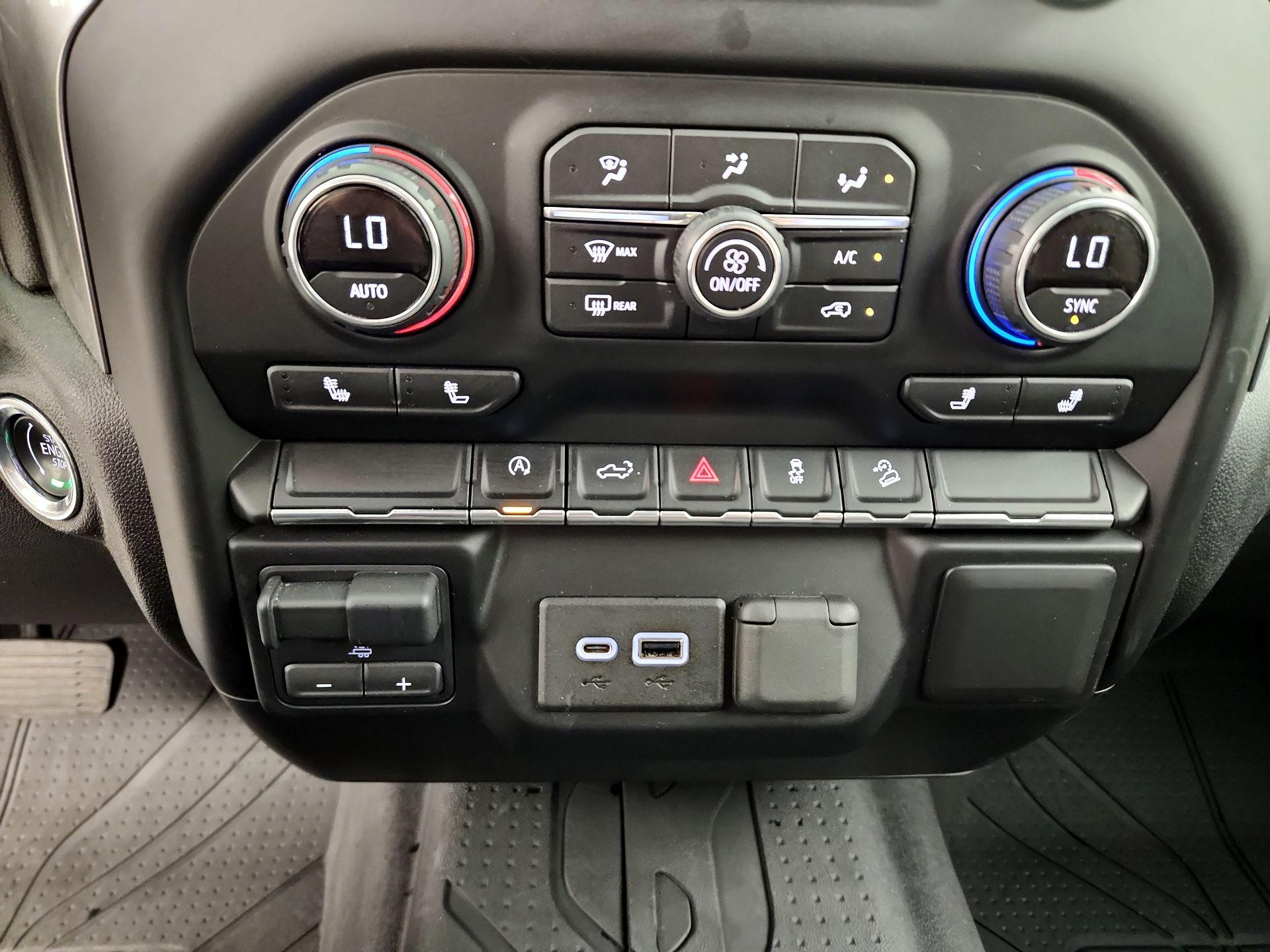 Thumbnail: 2019 Chevrolet Silverado 1500 - 16
