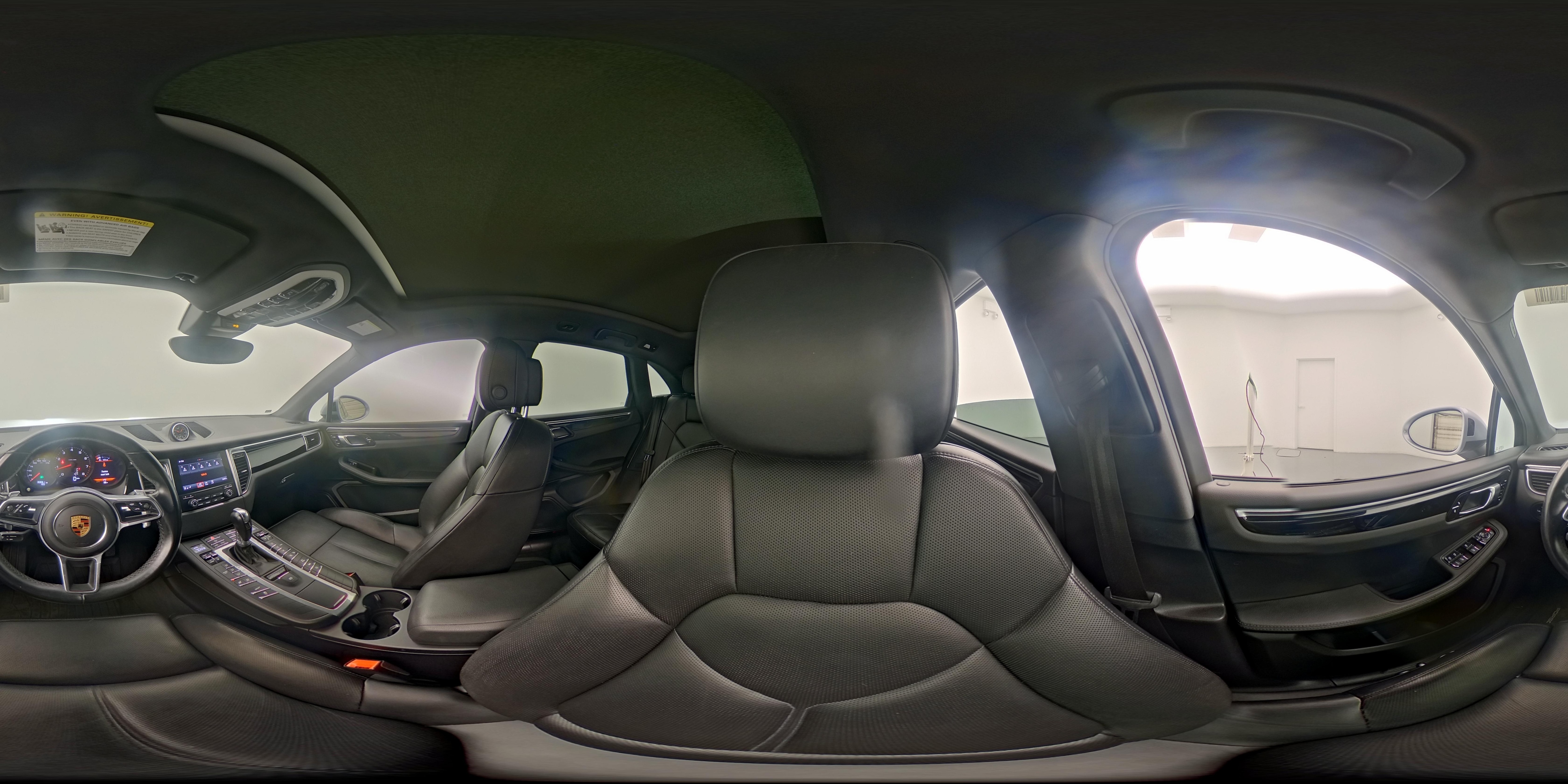 2018 Porsche Macan - Photo 29