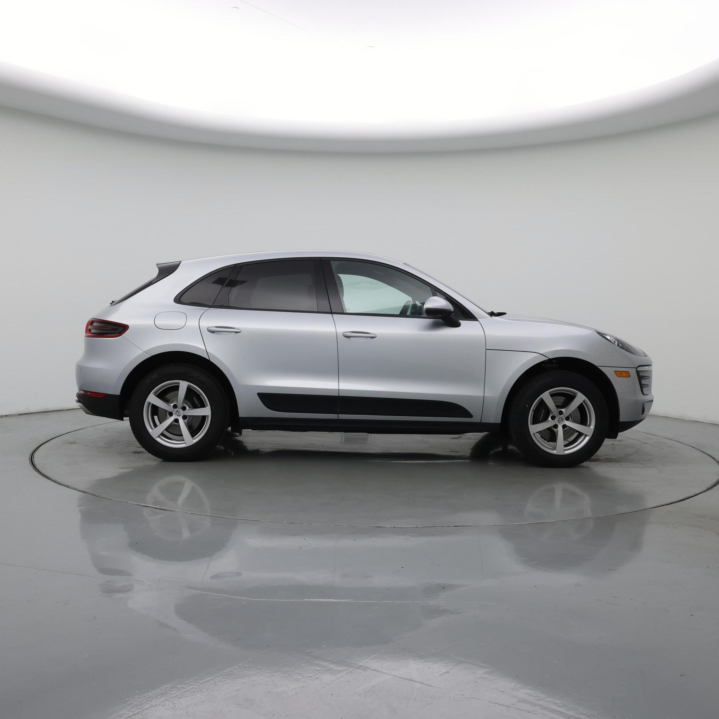 Thumbnail: 2018 Porsche Macan - 7