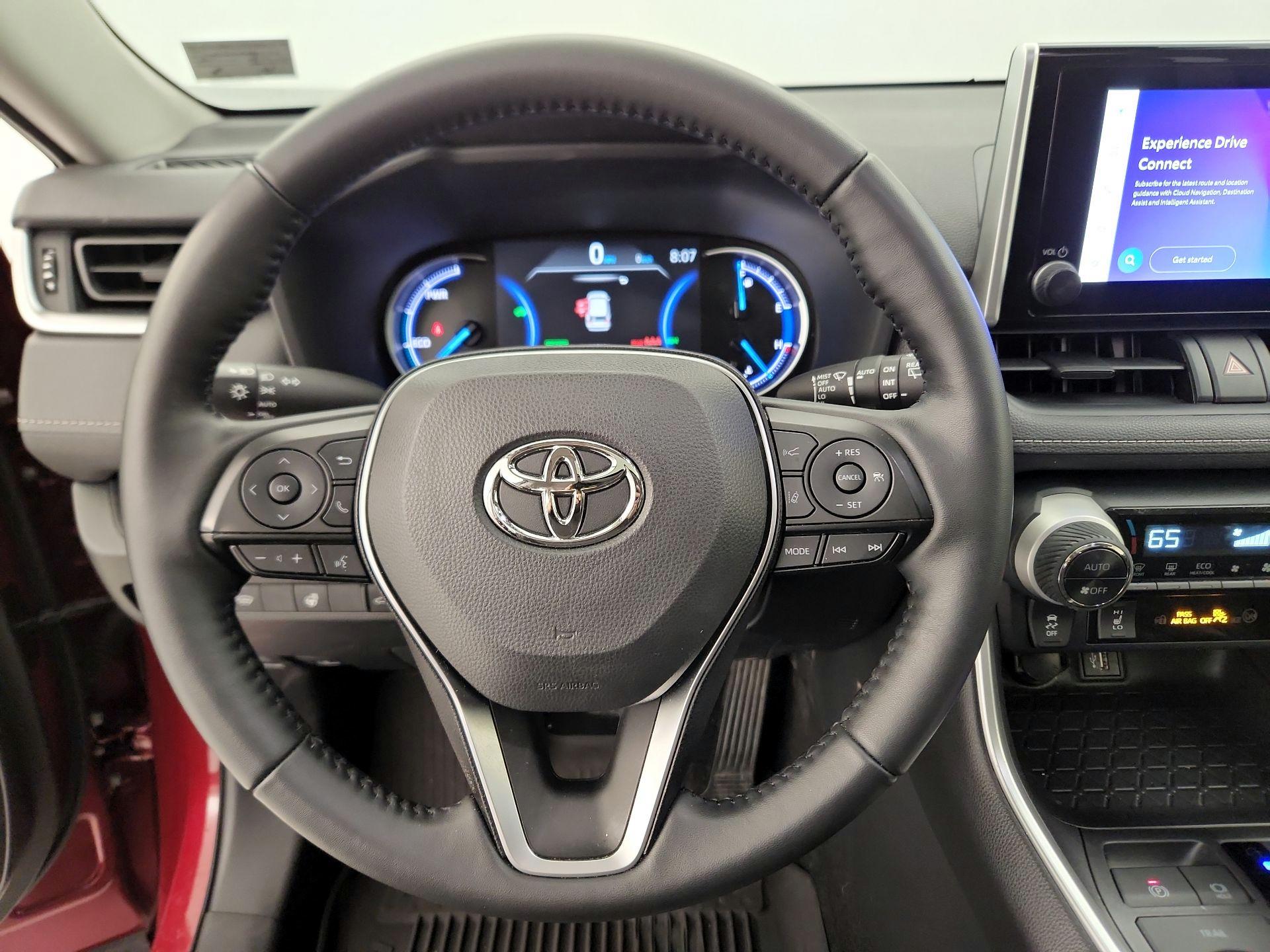 Thumbnail: 2025 Toyota RAV4 - 10