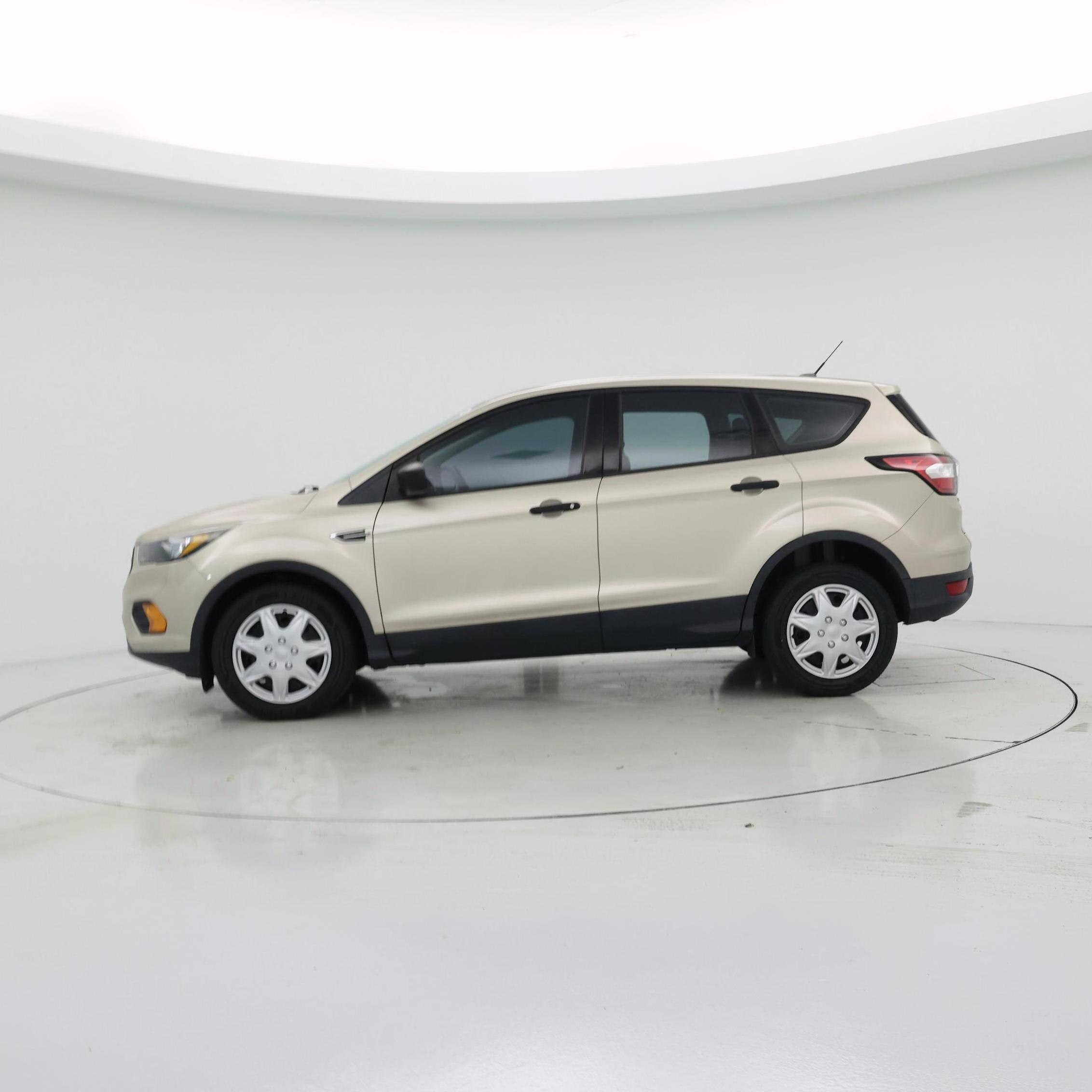 Thumbnail: 2018 Ford Escape - 3