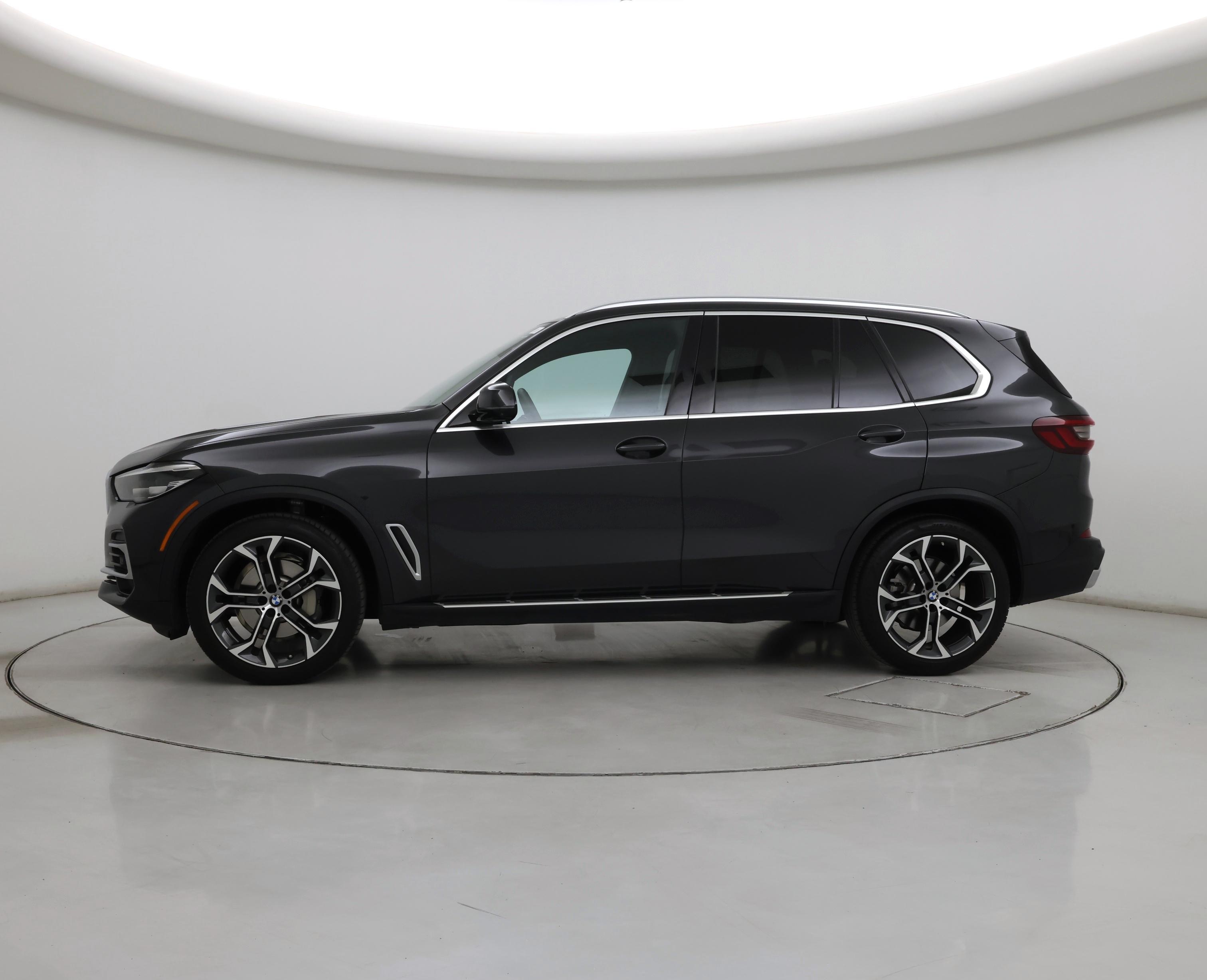 Thumbnail: 2023 BMW X5 - 3