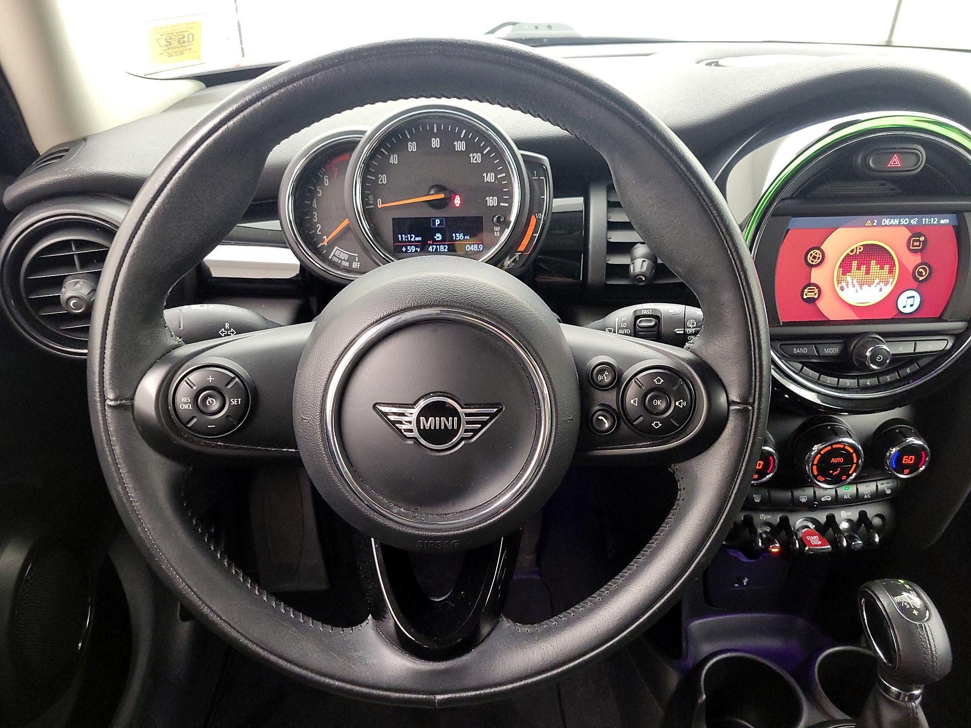 Thumbnail: 2019 MINI Cooper Hardtop - 10
