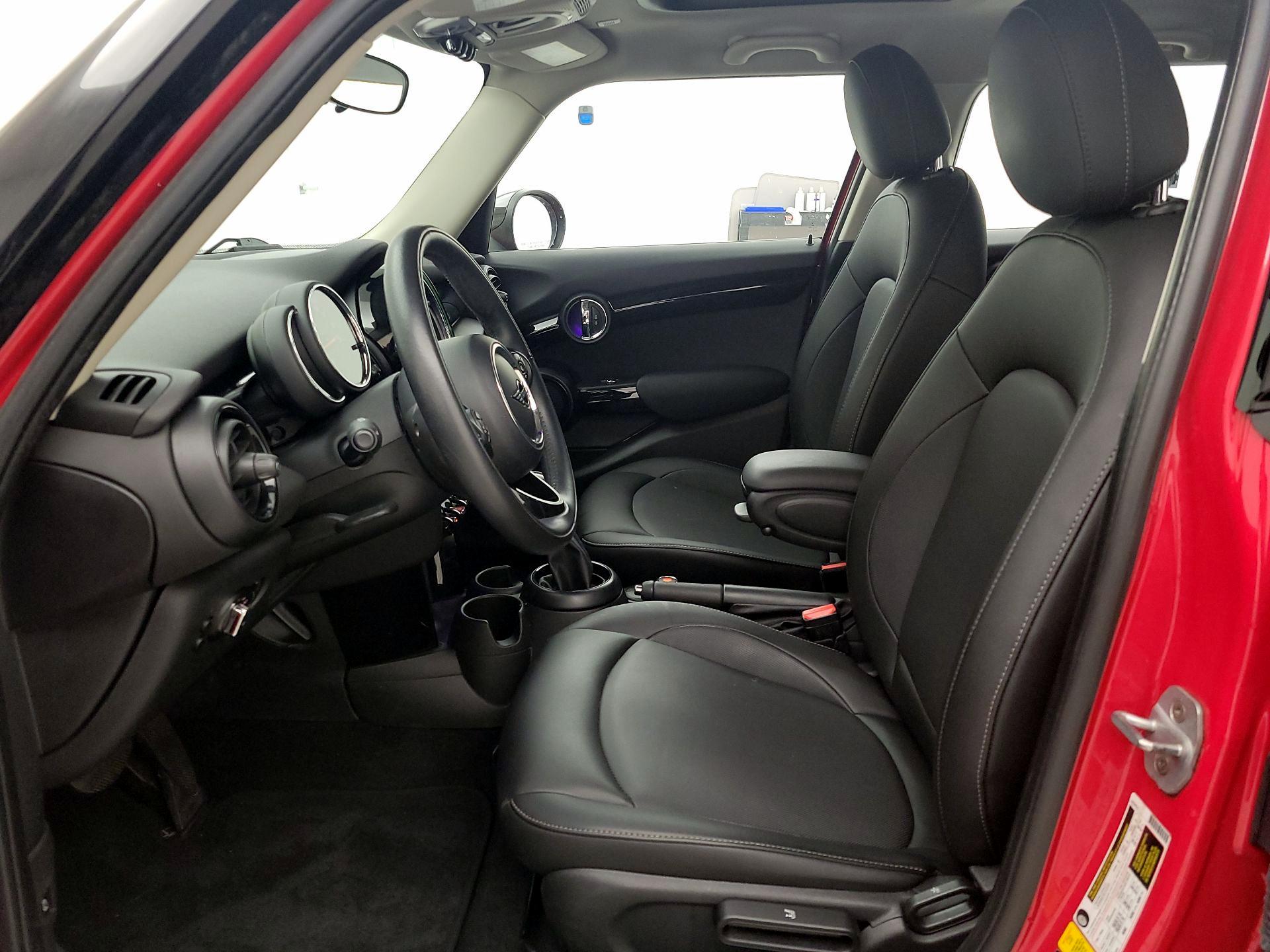 Thumbnail: 2019 MINI Cooper Hardtop - 11