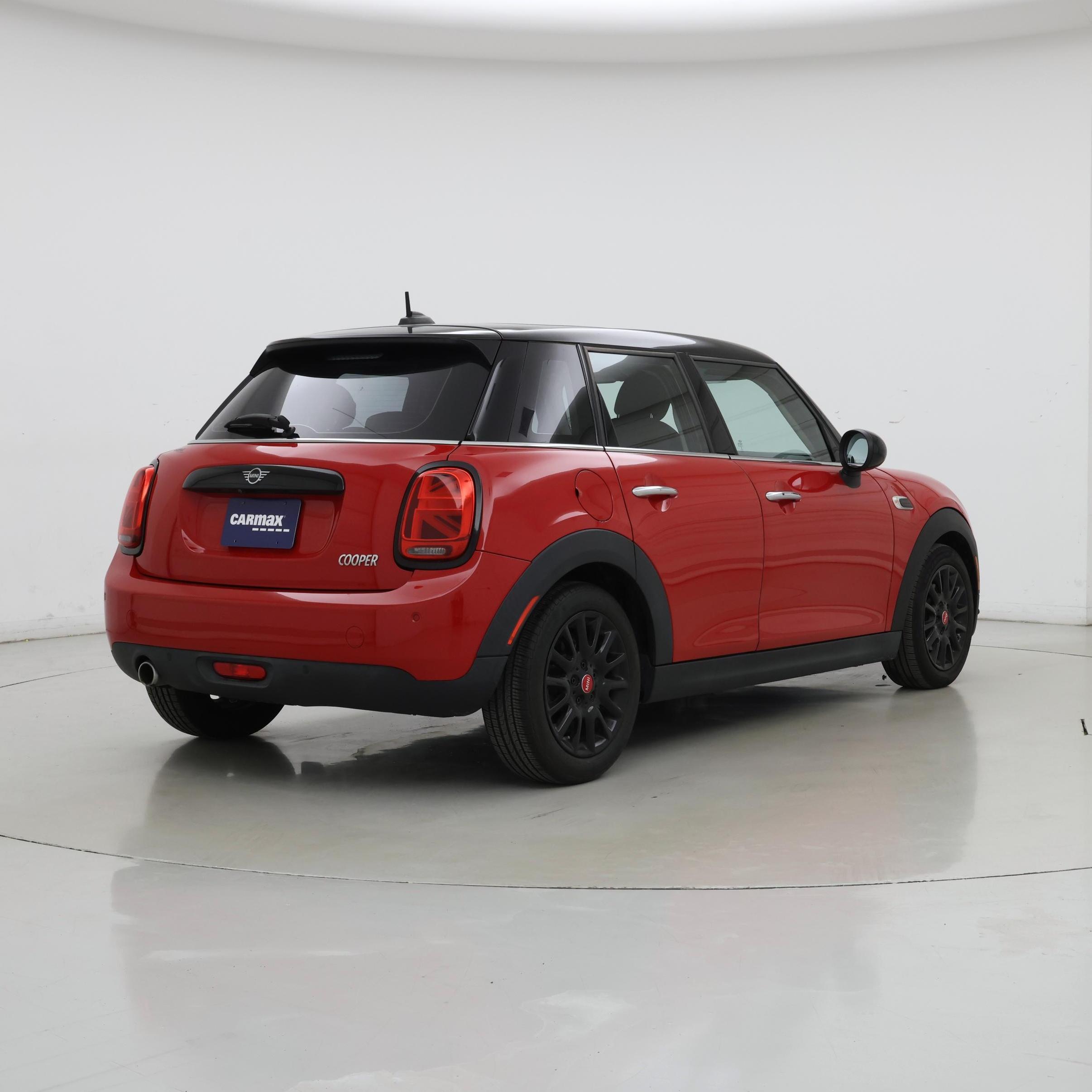 Thumbnail: 2019 MINI Cooper Hardtop - 8