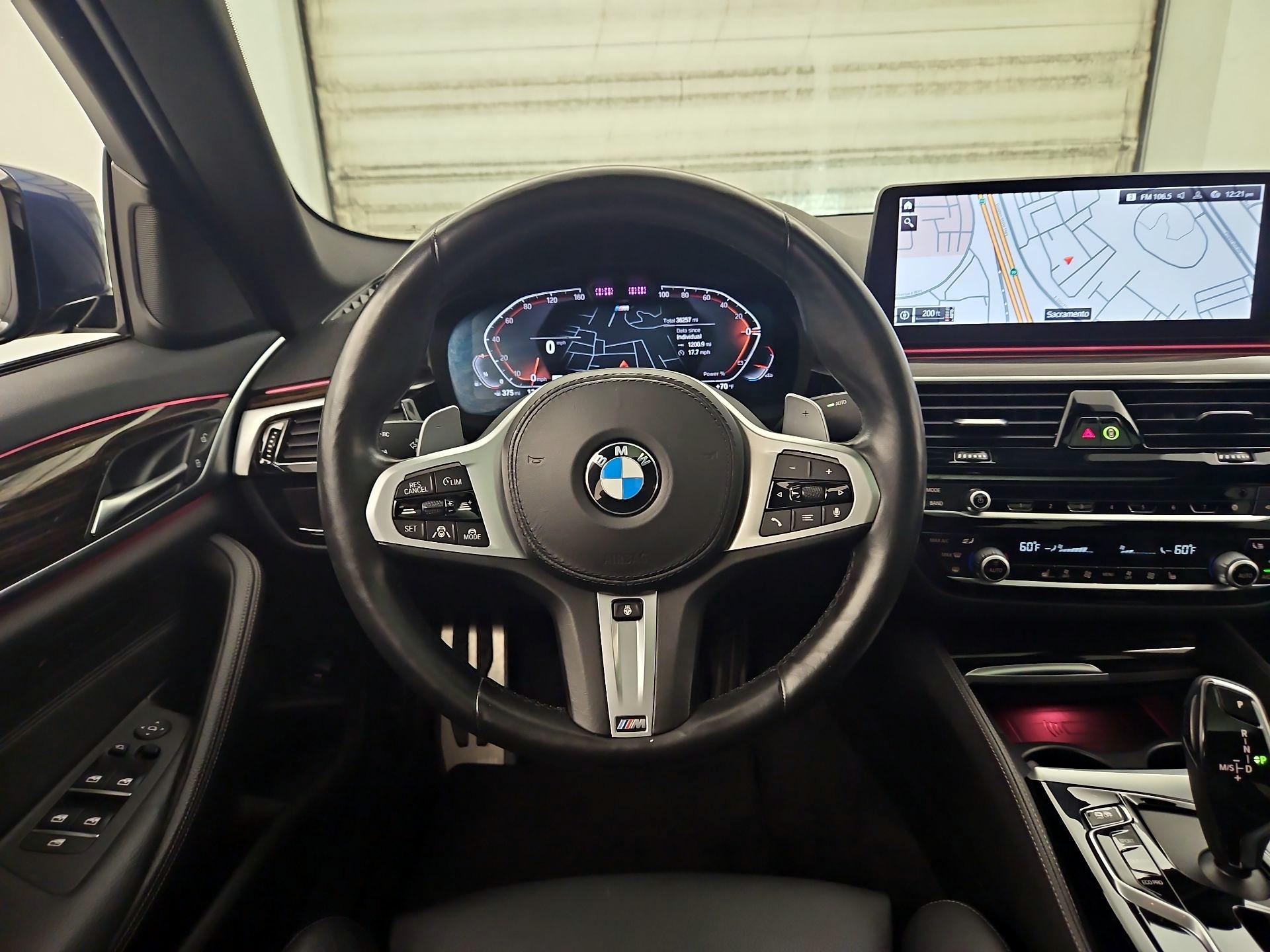 Thumbnail: 2021 BMW 5 Series - 10