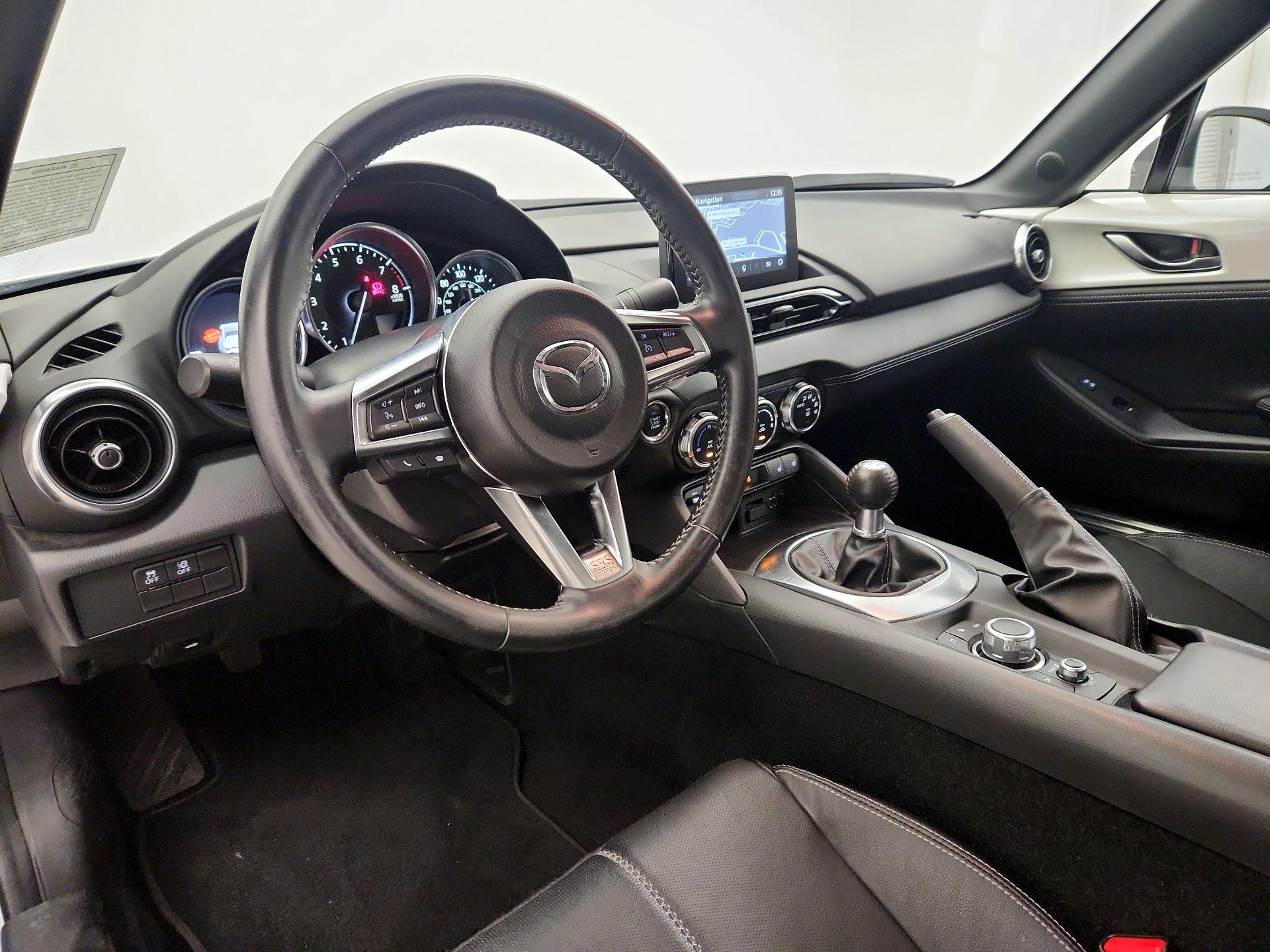 Thumbnail: 2023 Mazda MX-5 Miata - 9