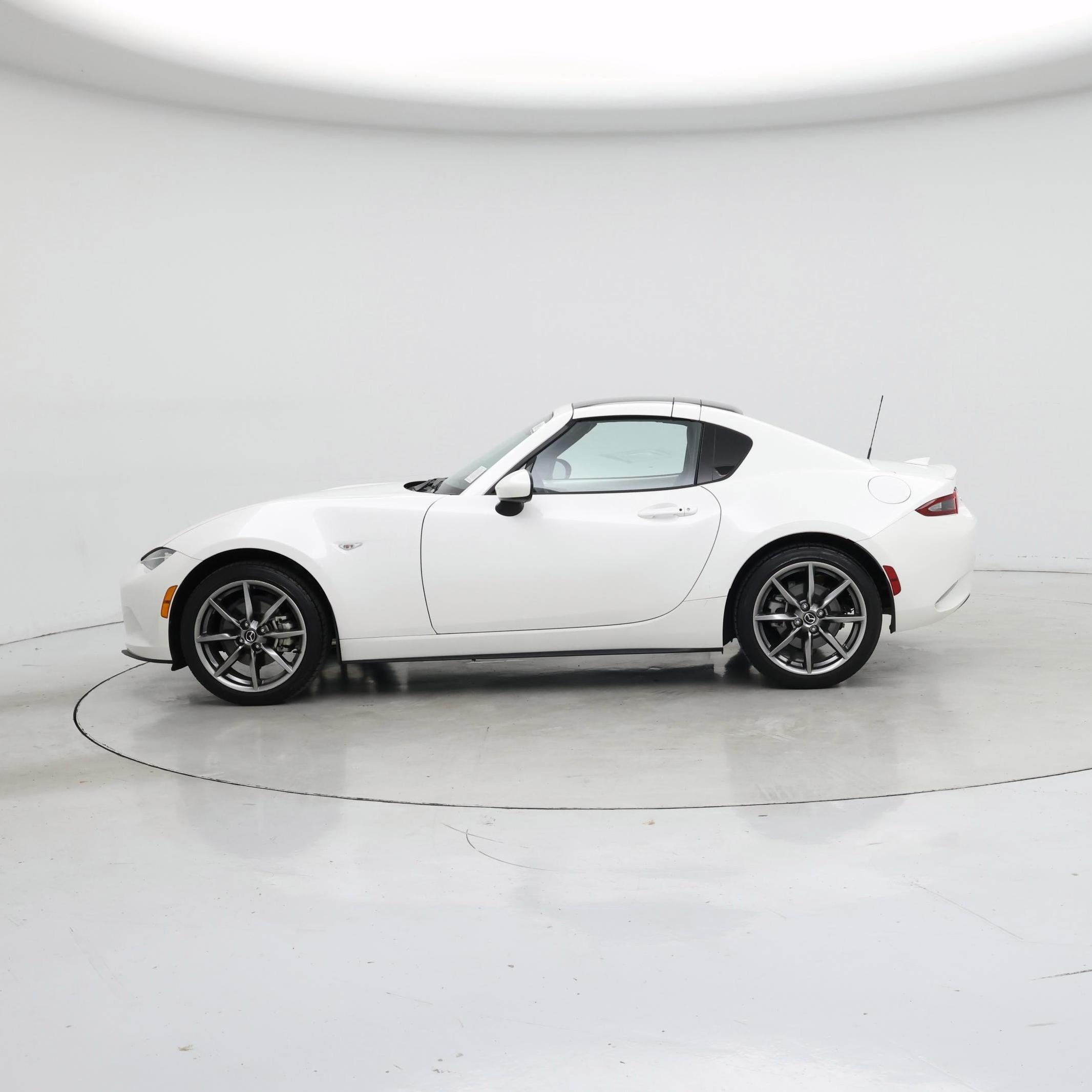 Thumbnail: 2023 Mazda MX-5 Miata - 3