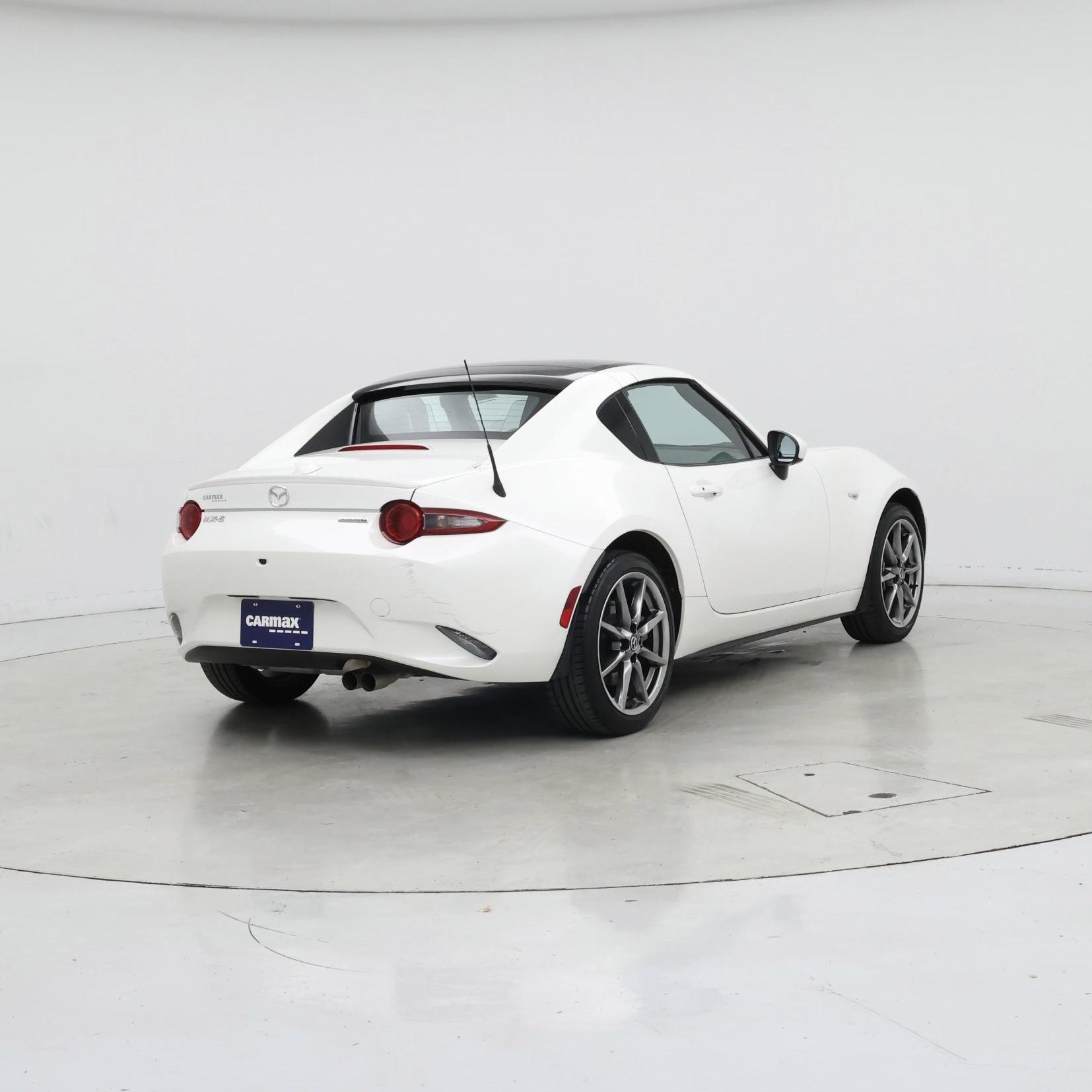 Thumbnail: 2023 Mazda MX-5 Miata - 8