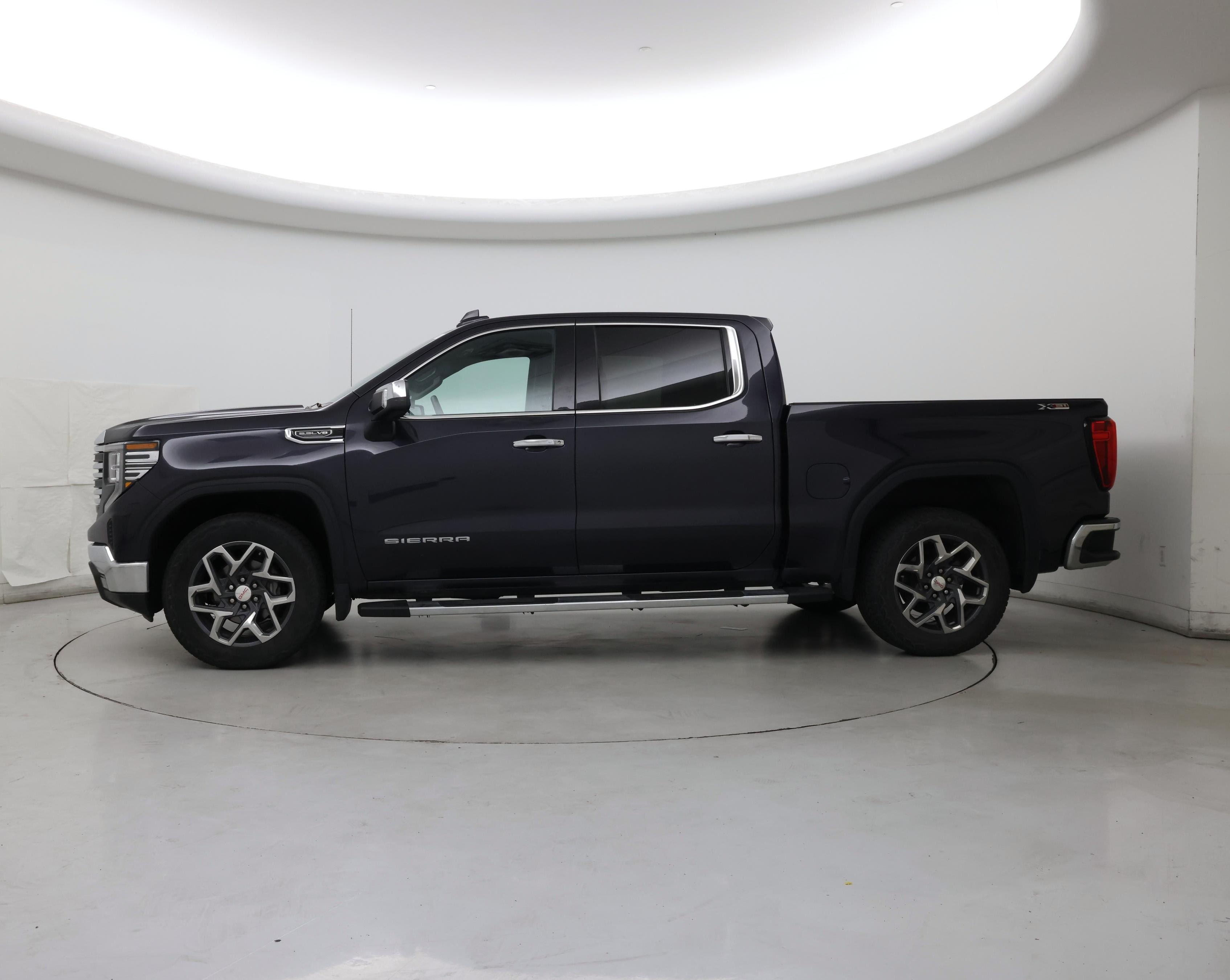 Thumbnail: 2023 GMC Sierra 1500 - 3