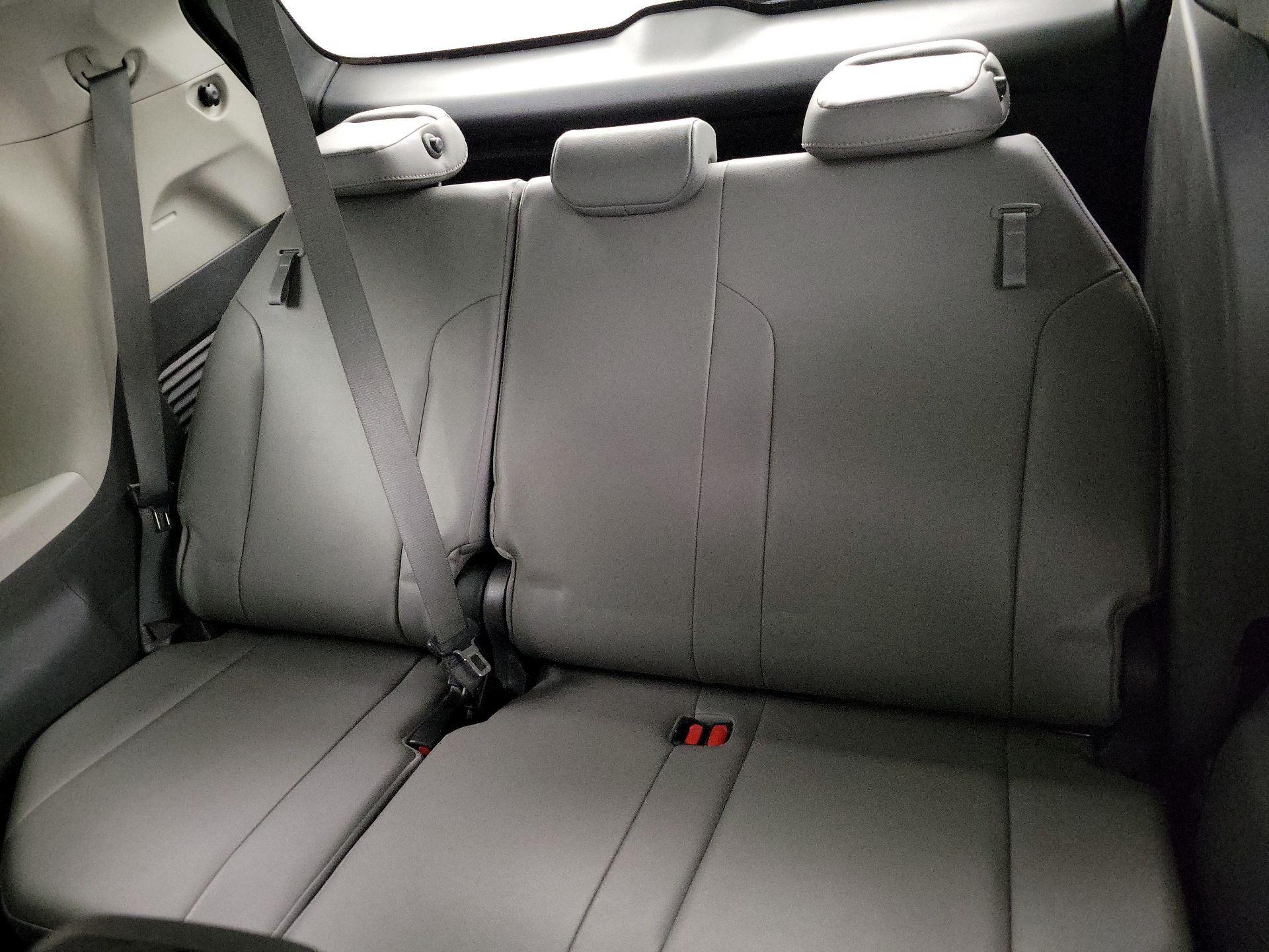 Thumbnail: 2021 Toyota Sienna - 20