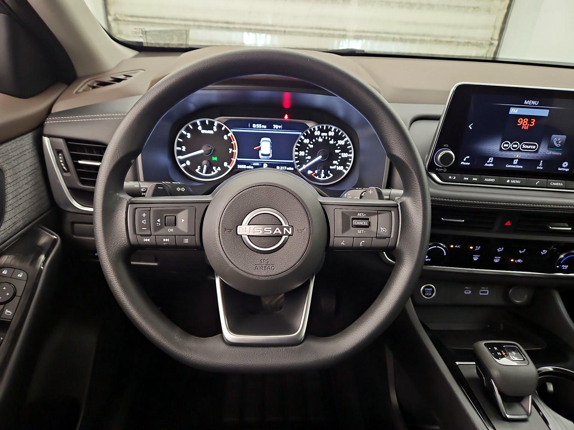 Thumbnail: 2023 Nissan Rogue - 10