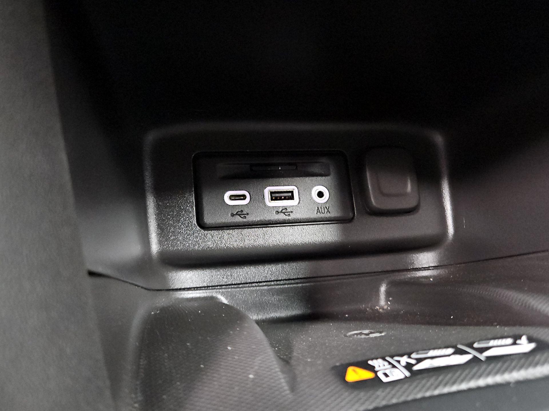 Thumbnail: 2020 Chevrolet Equinox - 19