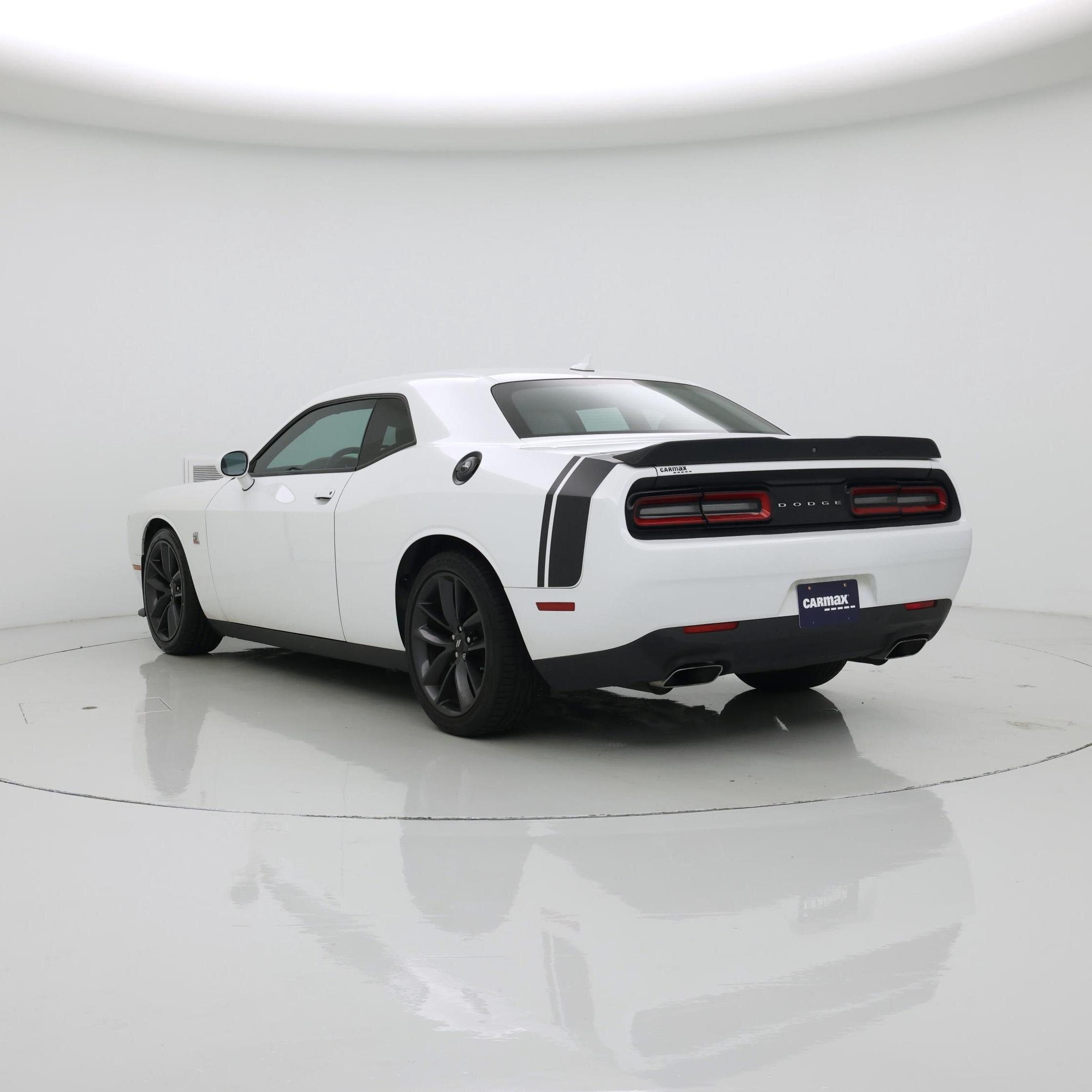 Thumbnail: 2019 Dodge Challenger - 2
