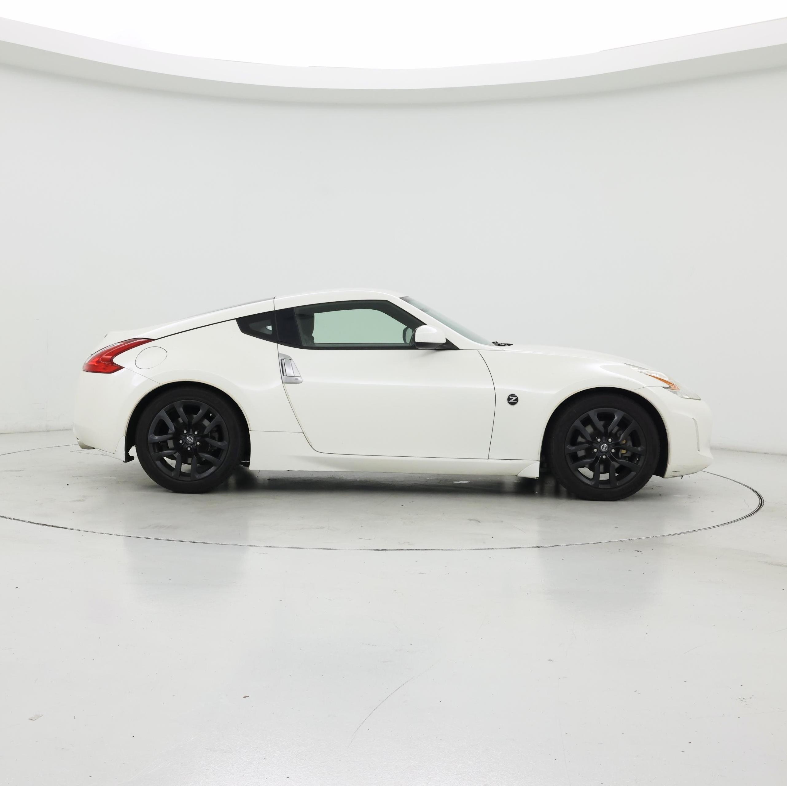 Thumbnail: 2016 Nissan Z - 7