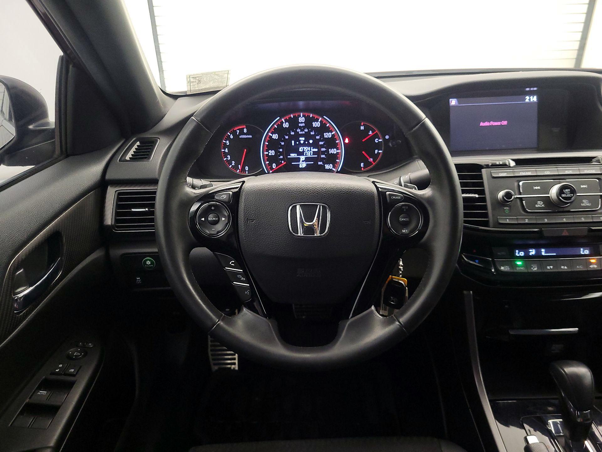 Thumbnail: 2016 Honda Accord - 10