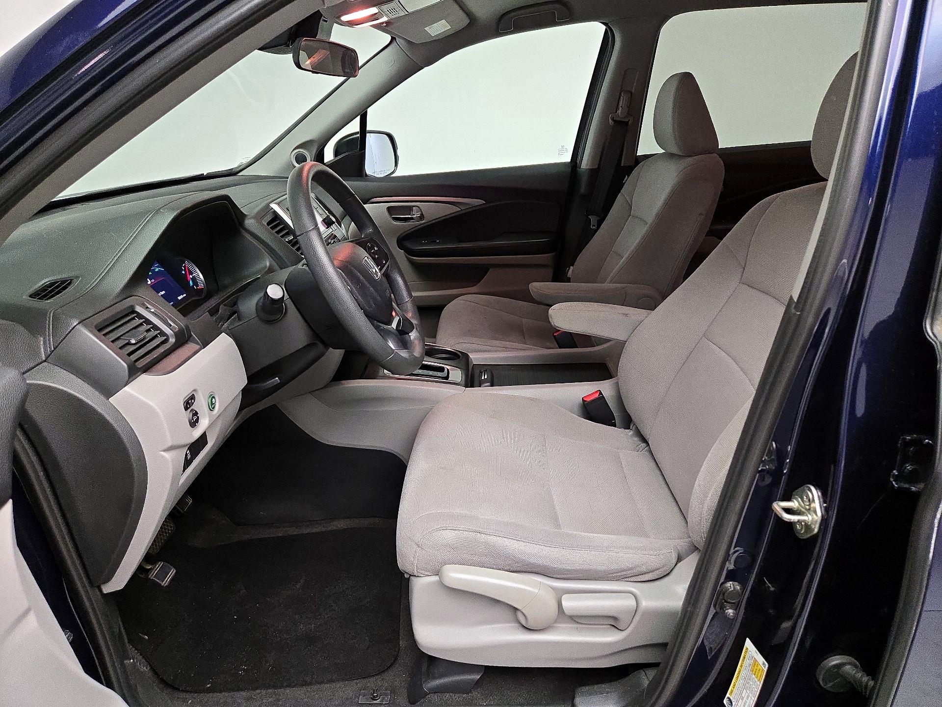 Thumbnail: 2019 Honda Pilot - 11
