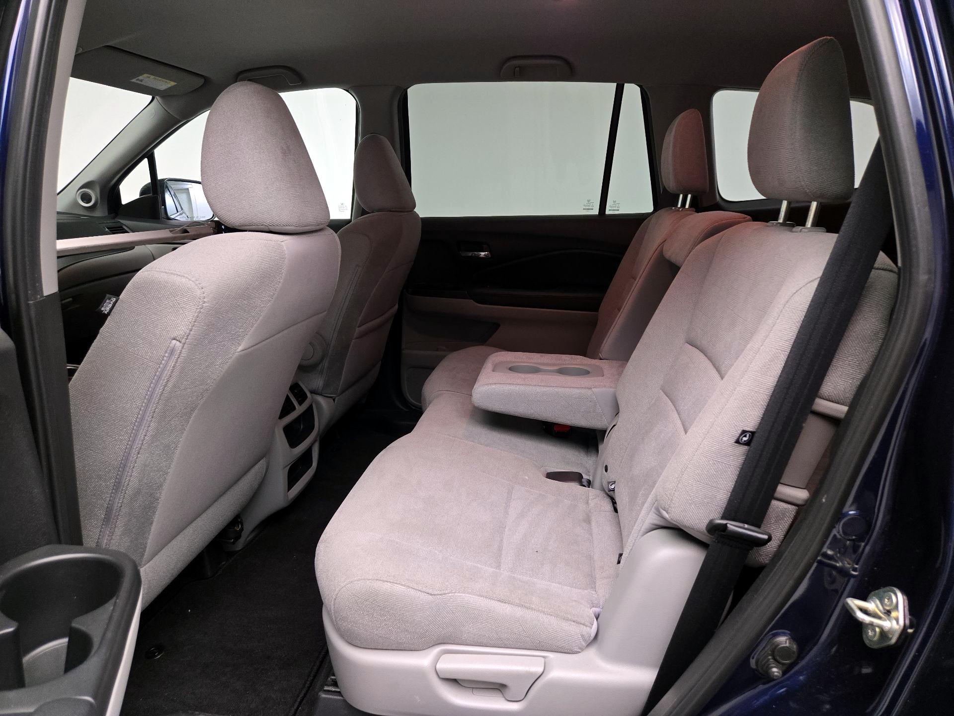 Thumbnail: 2019 Honda Pilot - 19