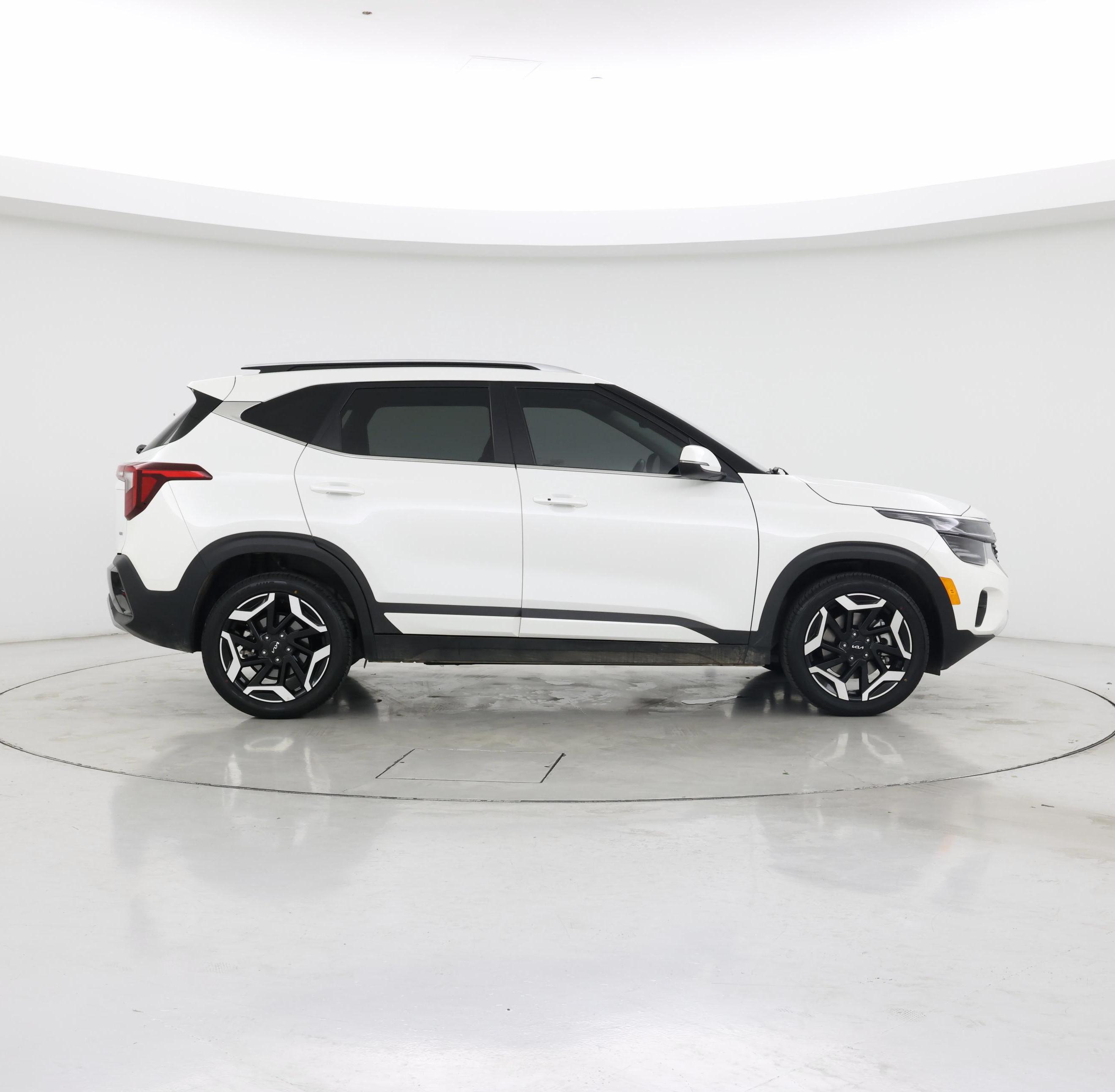 Thumbnail: 2024 Kia Seltos - 7