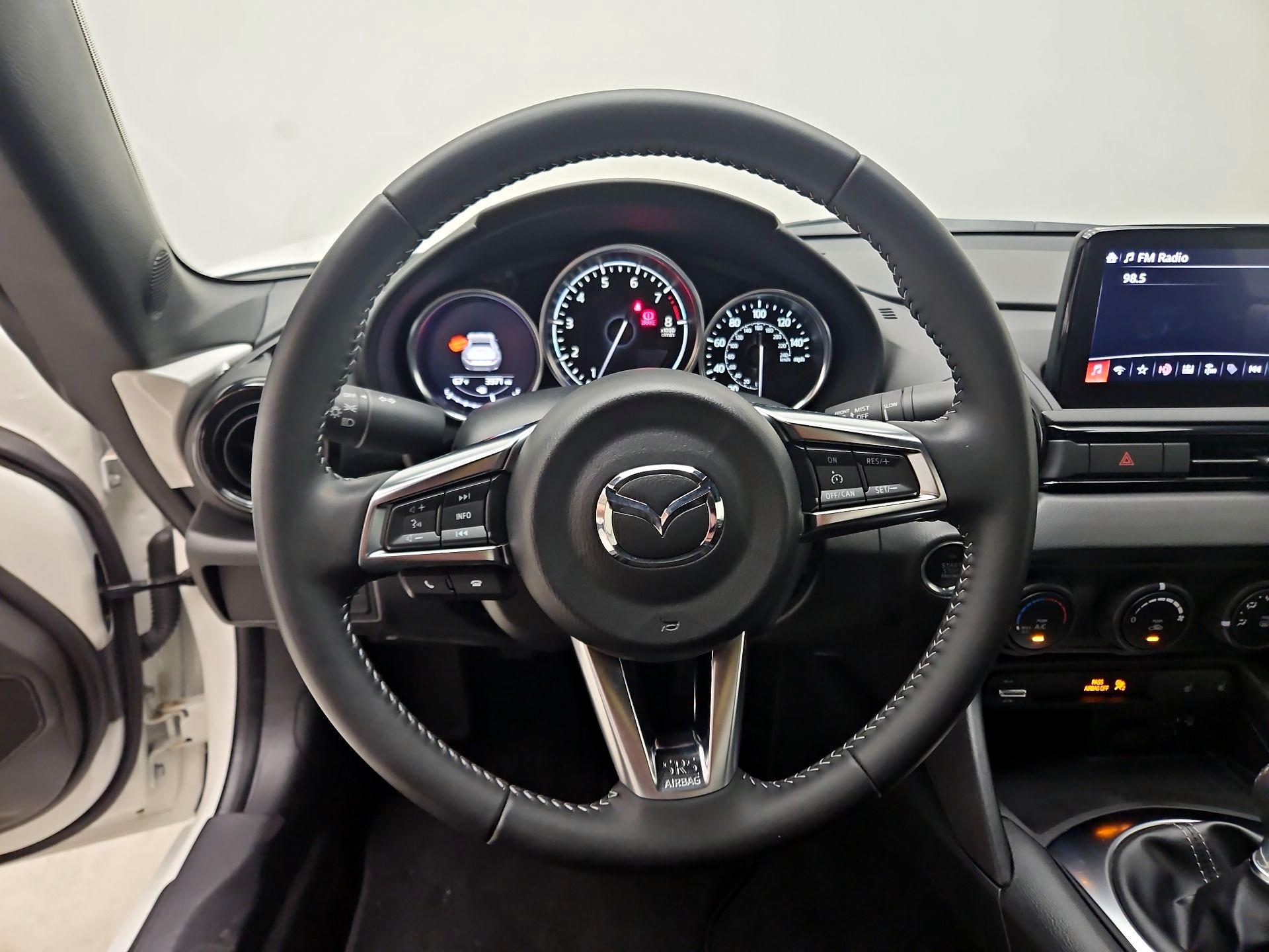 Thumbnail: 2021 Mazda MX-5 Miata - 10