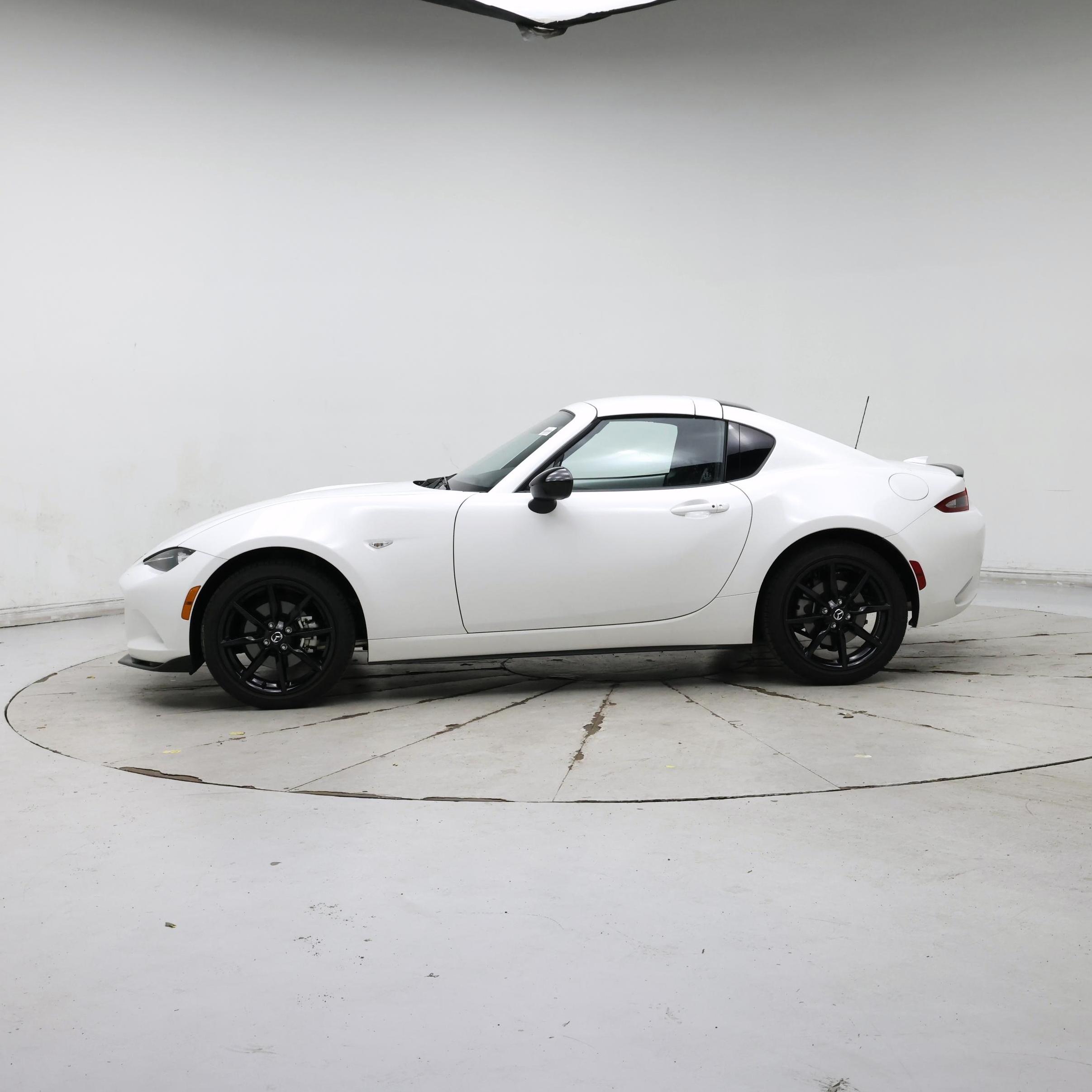 Thumbnail: 2021 Mazda MX-5 Miata - 3