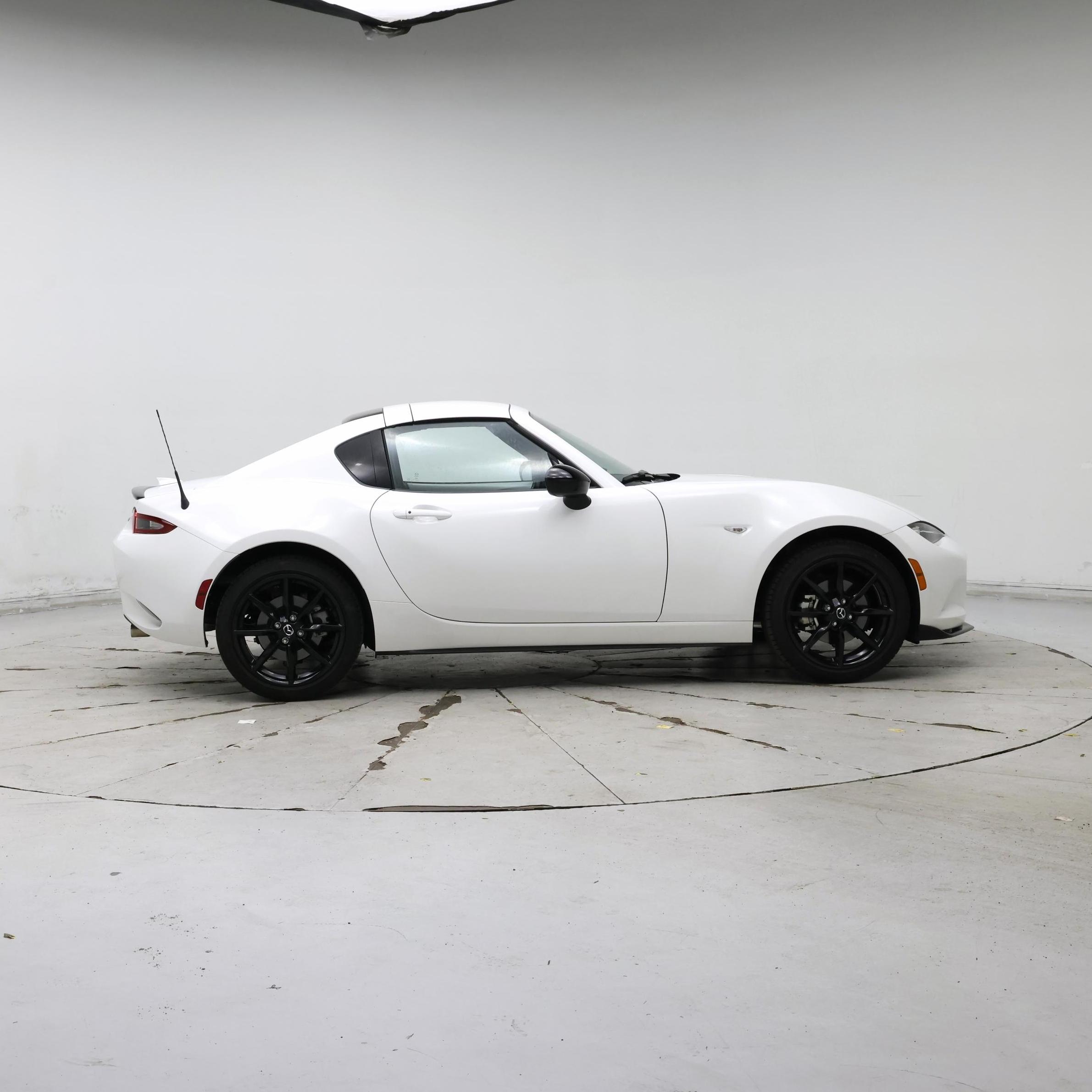 Thumbnail: 2021 Mazda MX-5 Miata - 7