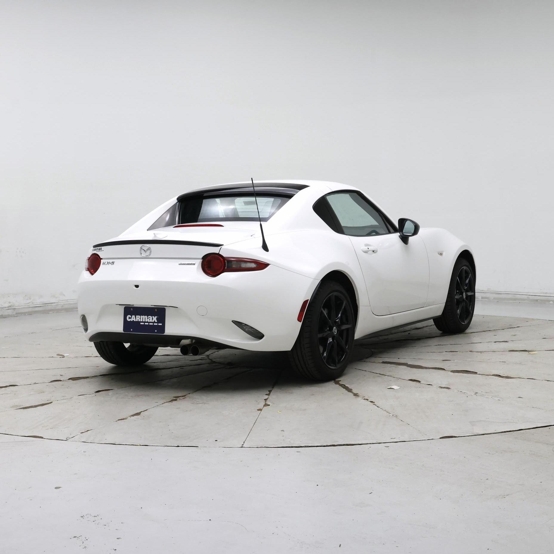 Thumbnail: 2021 Mazda MX-5 Miata - 8