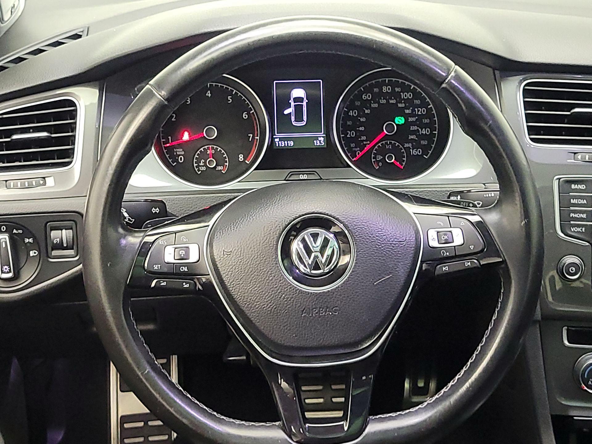 Thumbnail: 2017 Volkswagen Golf - 10