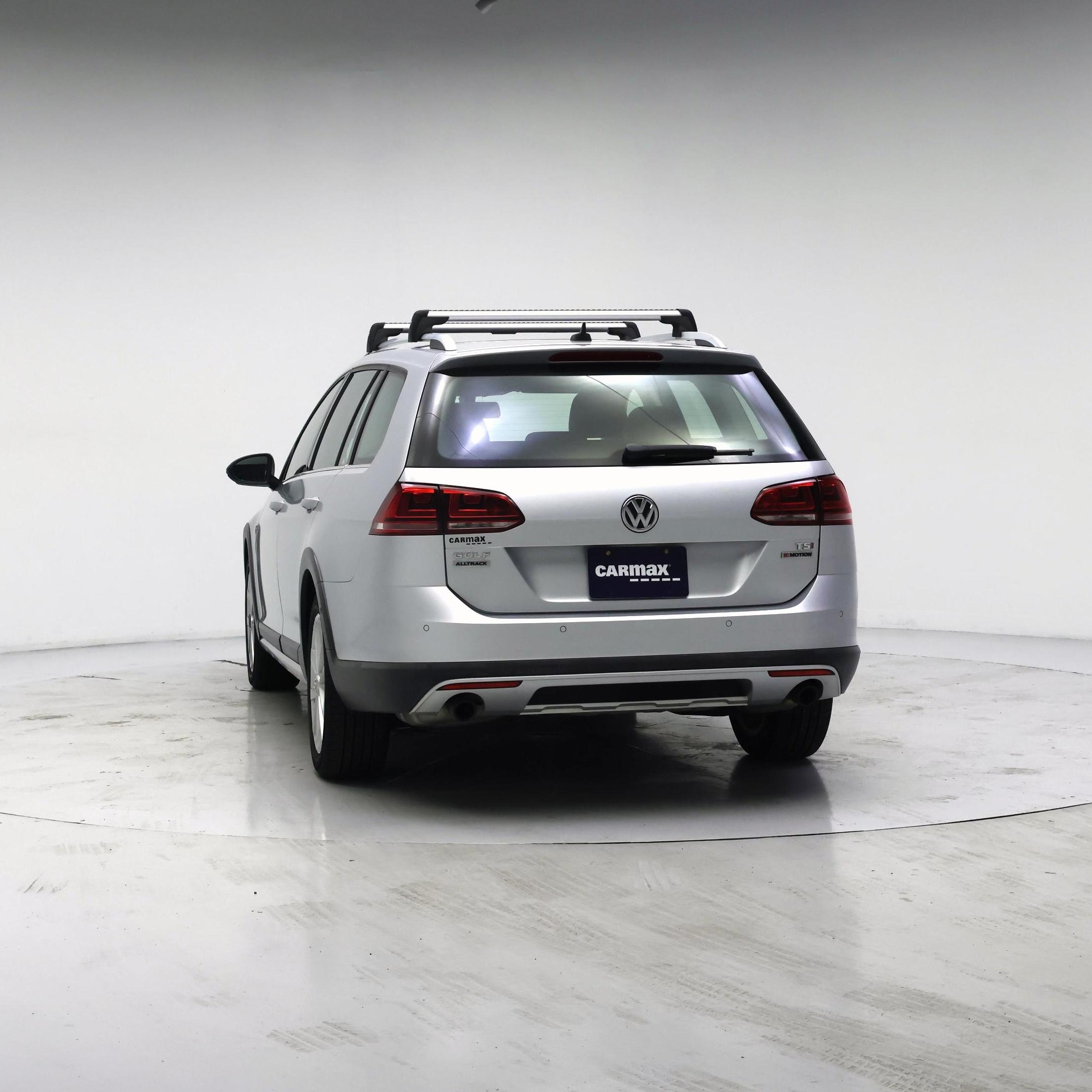 Thumbnail: 2017 Volkswagen Golf - 6