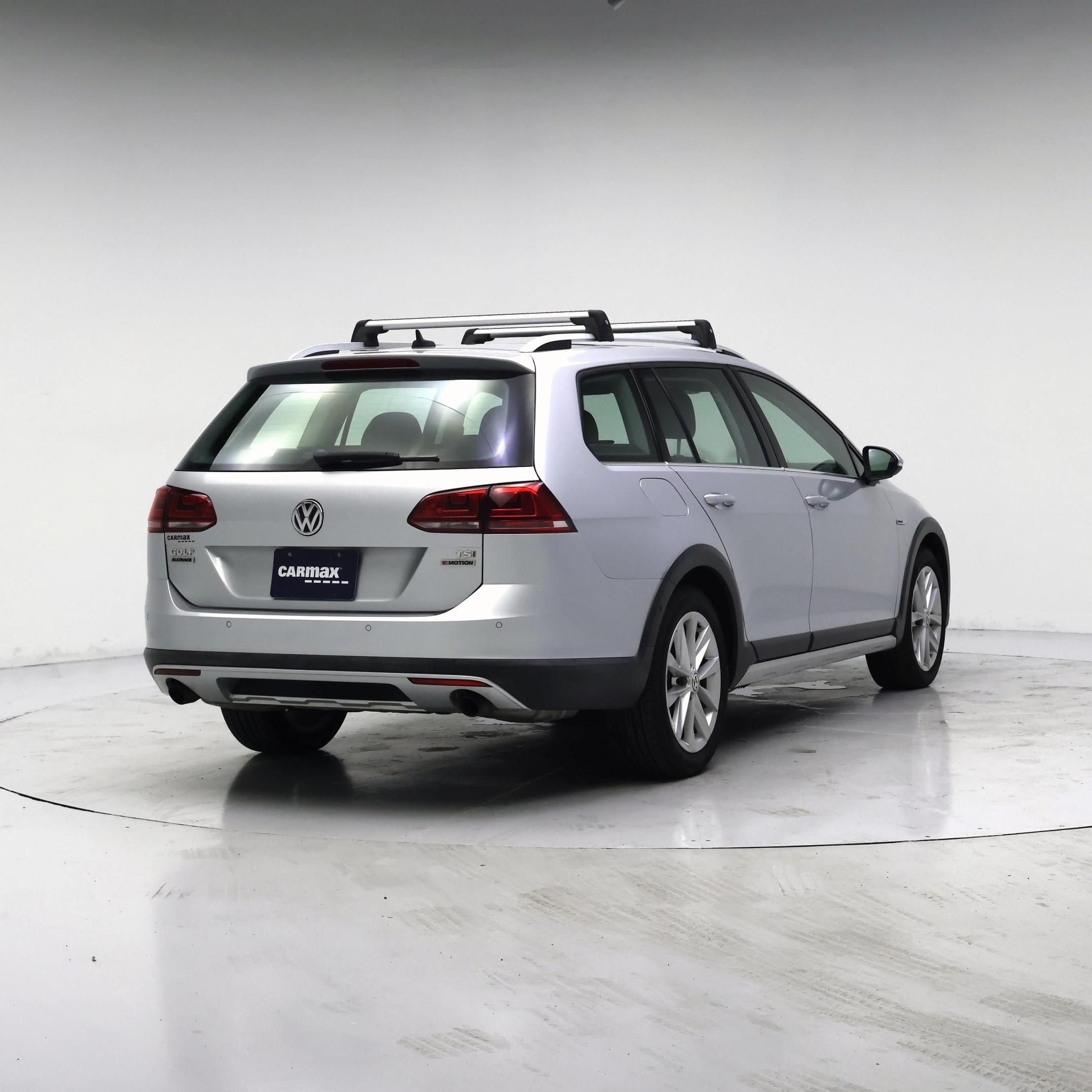 Thumbnail: 2017 Volkswagen Golf - 8