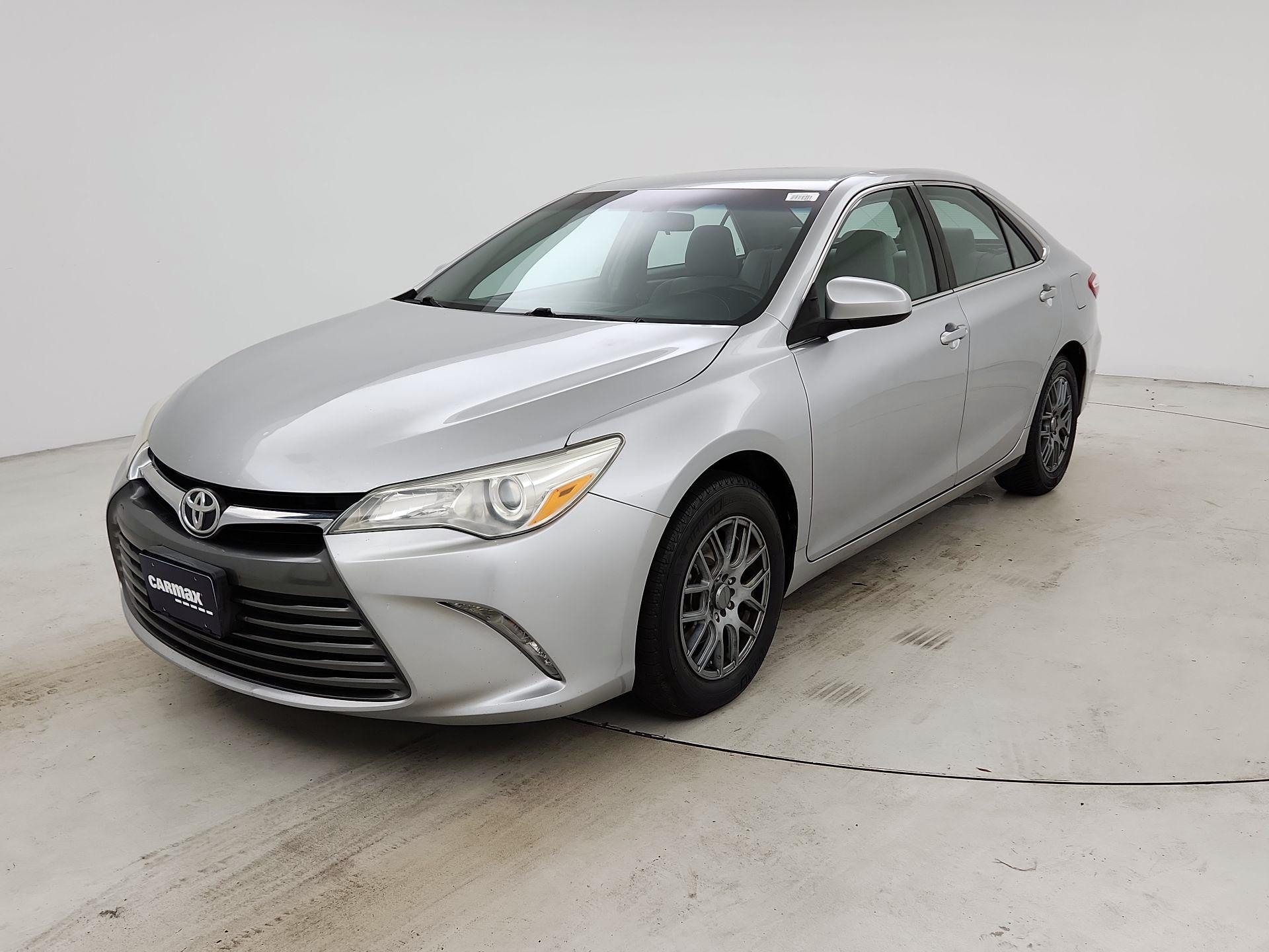 Thumbnail: 2015 Toyota Camry - 3