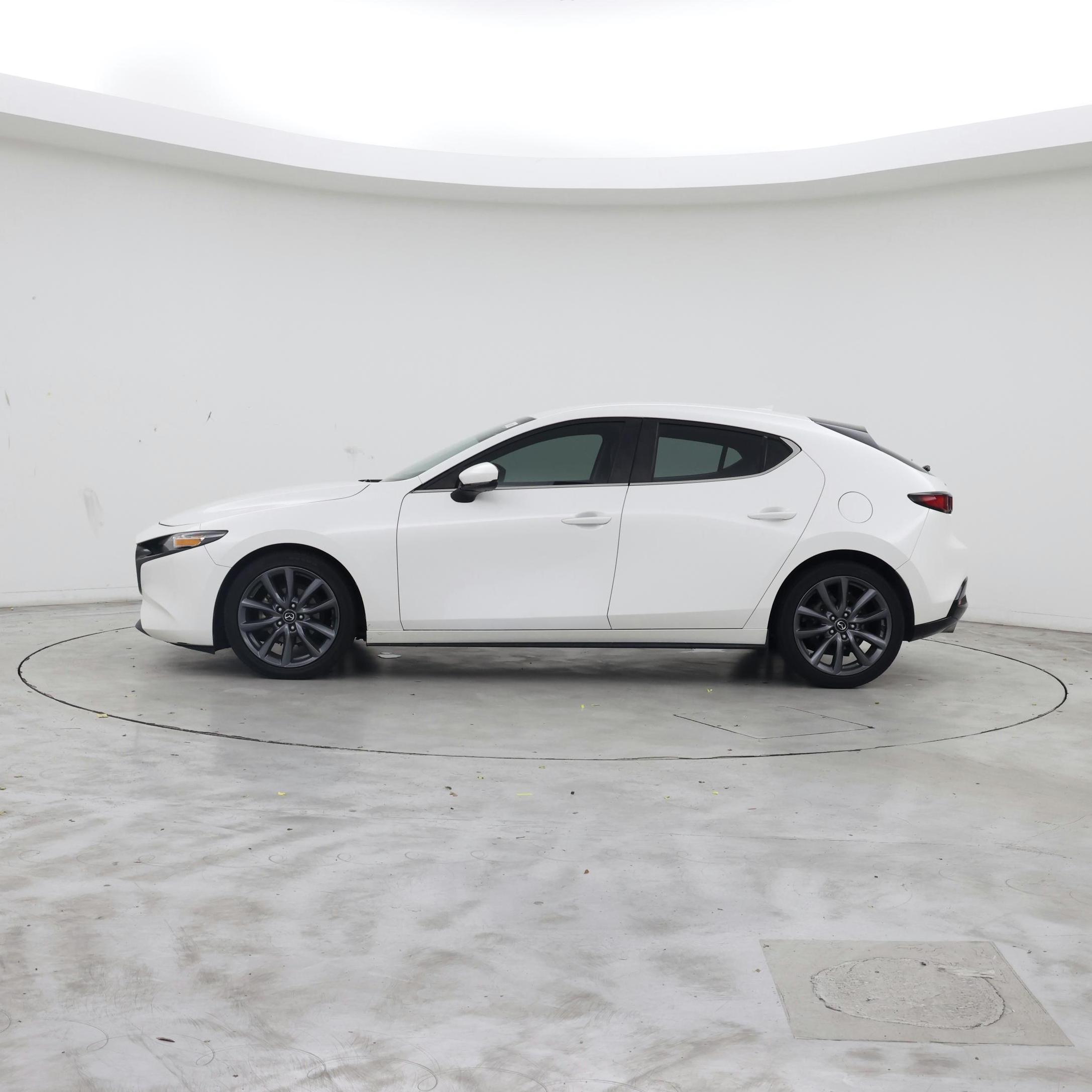 Thumbnail: 2019 Mazda Mazda3 - 3
