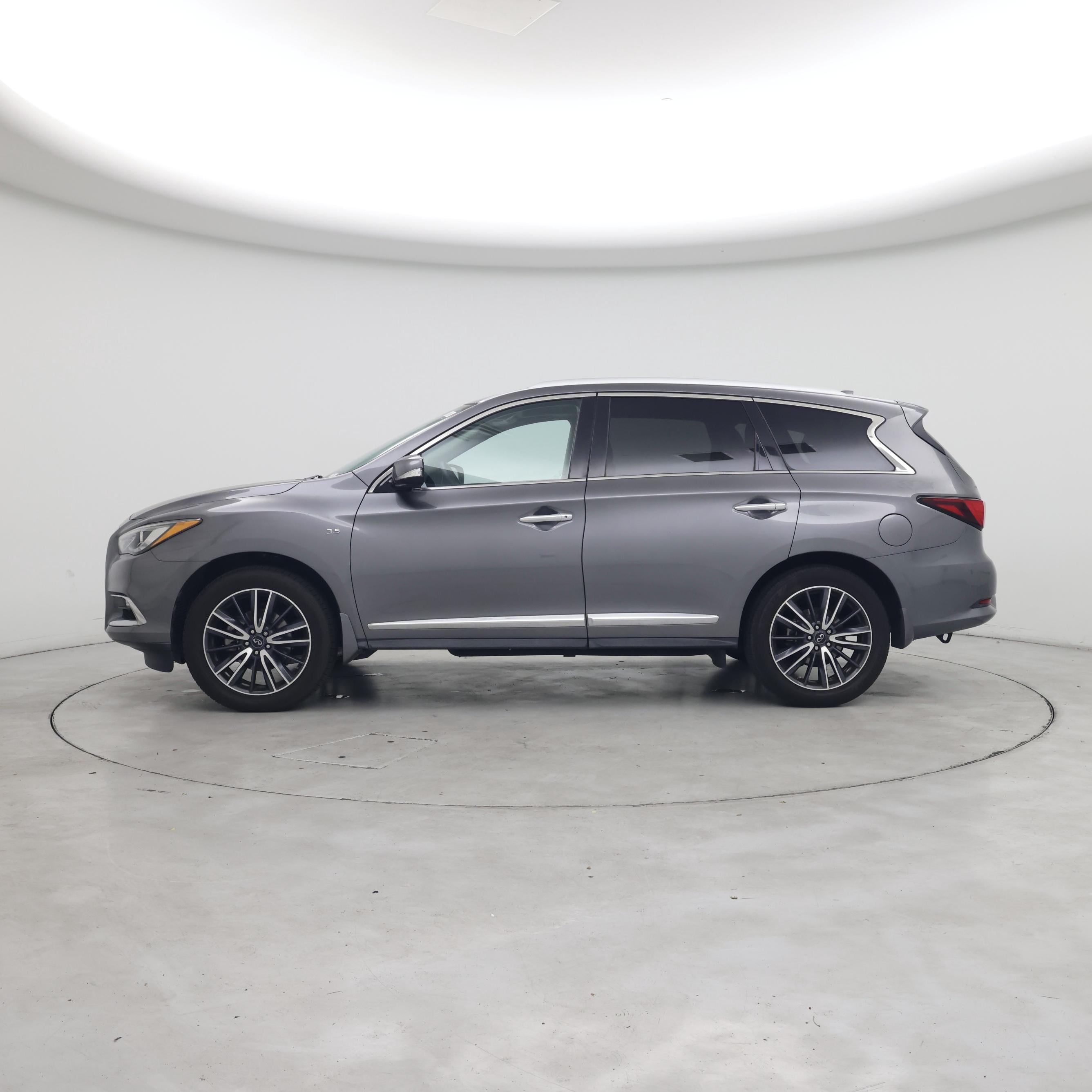 Thumbnail: 2018 INFINITI QX60 - 3