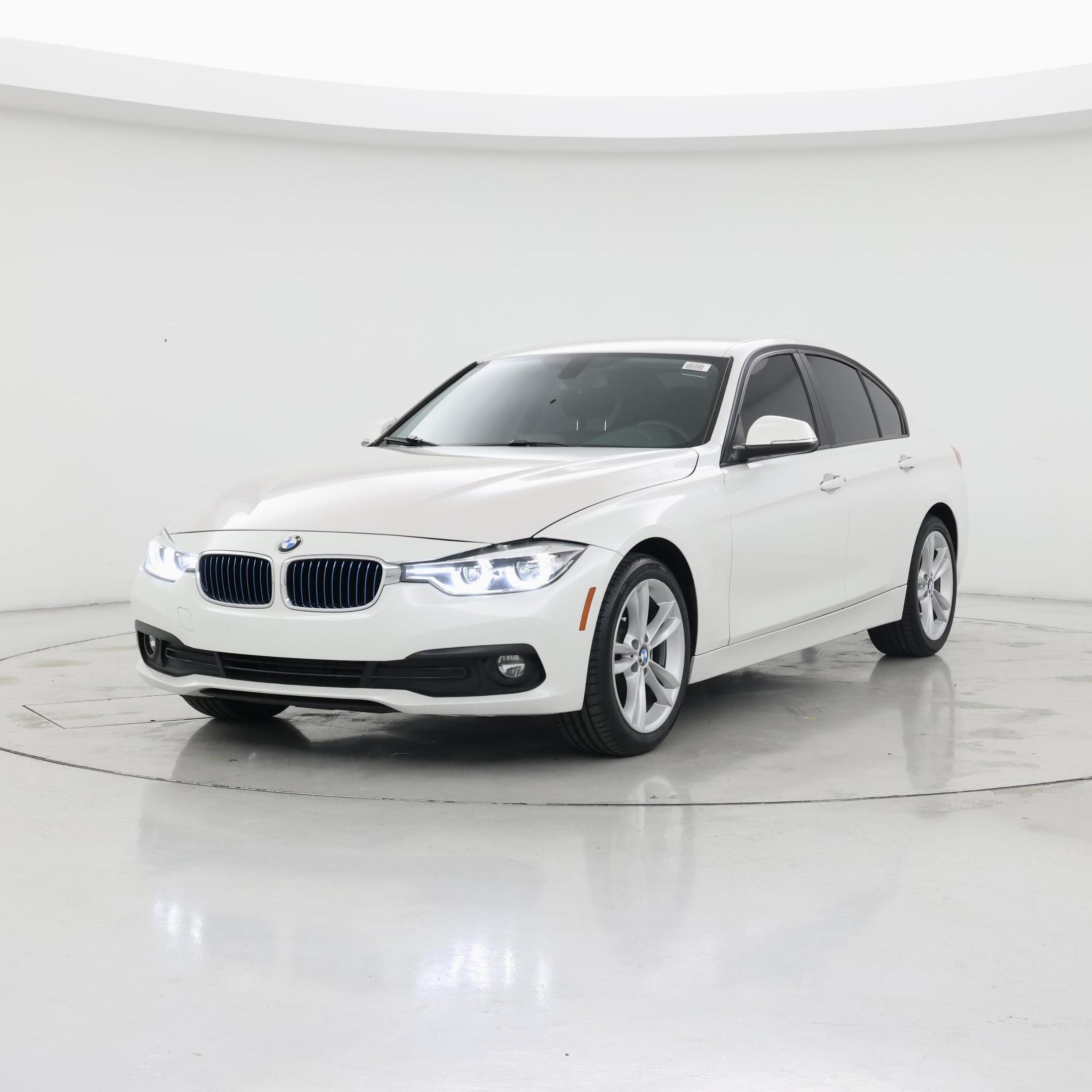 Thumbnail: 2018 BMW 3 Series - 4