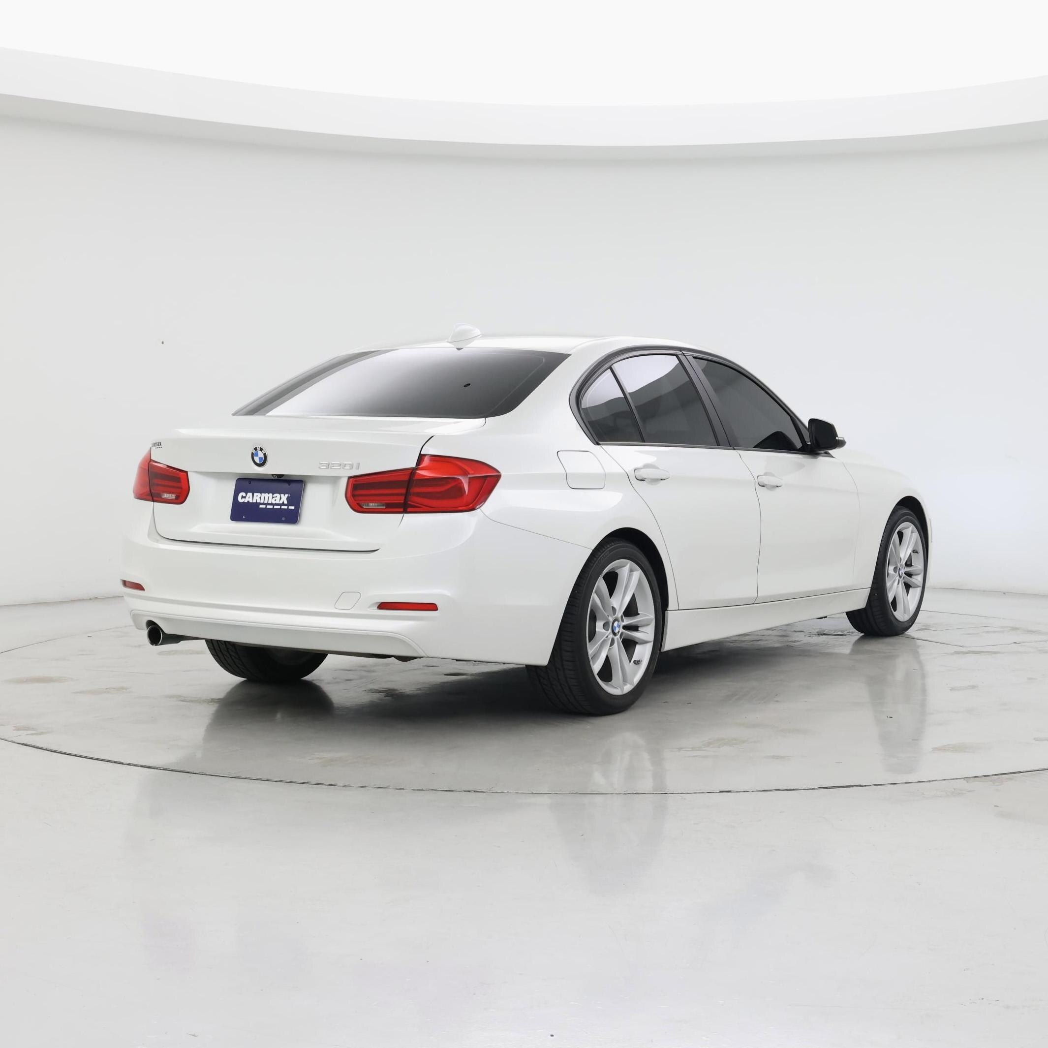 Thumbnail: 2018 BMW 3 Series - 8