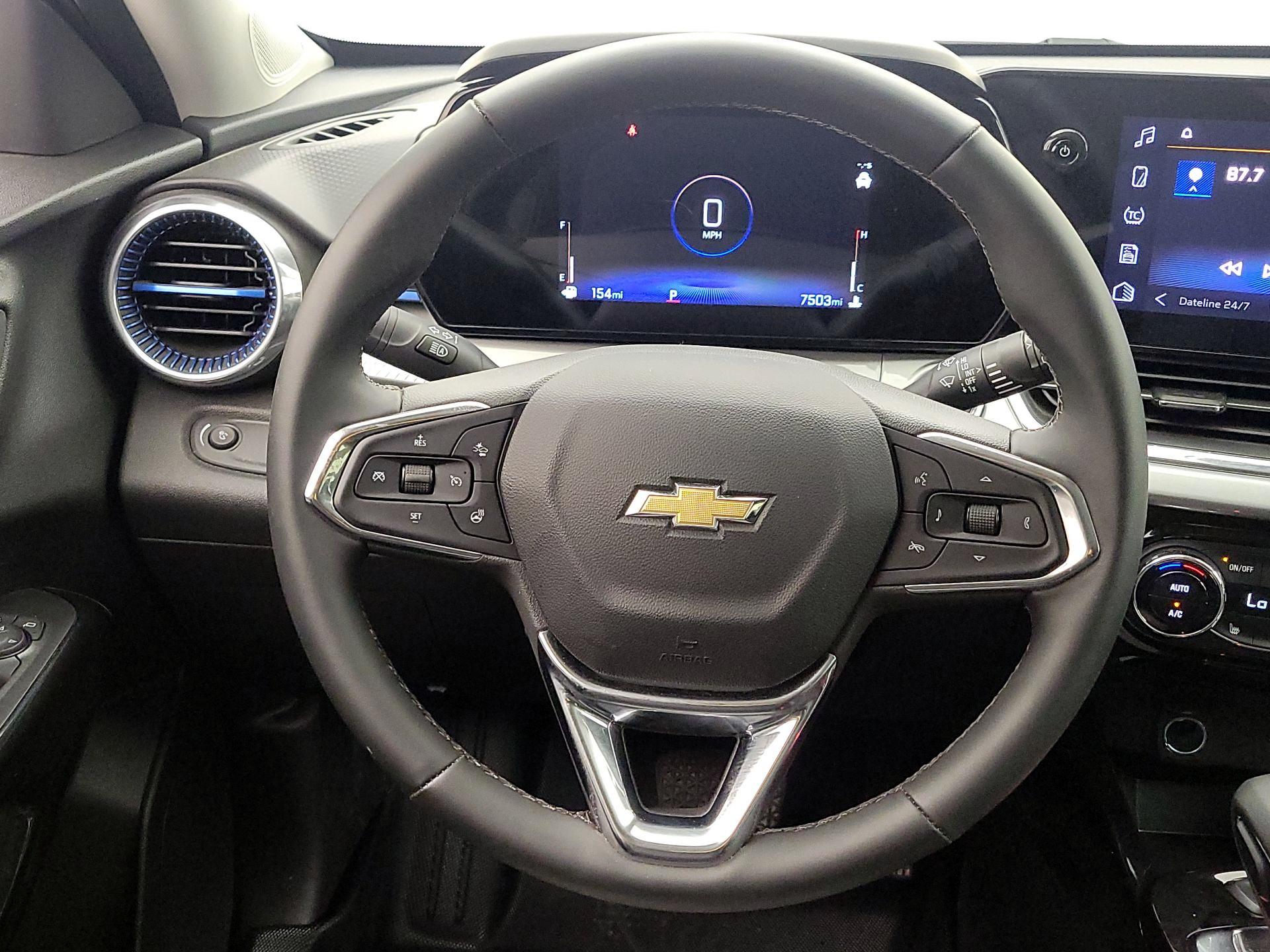 Thumbnail: 2025 Chevrolet Trax - 10