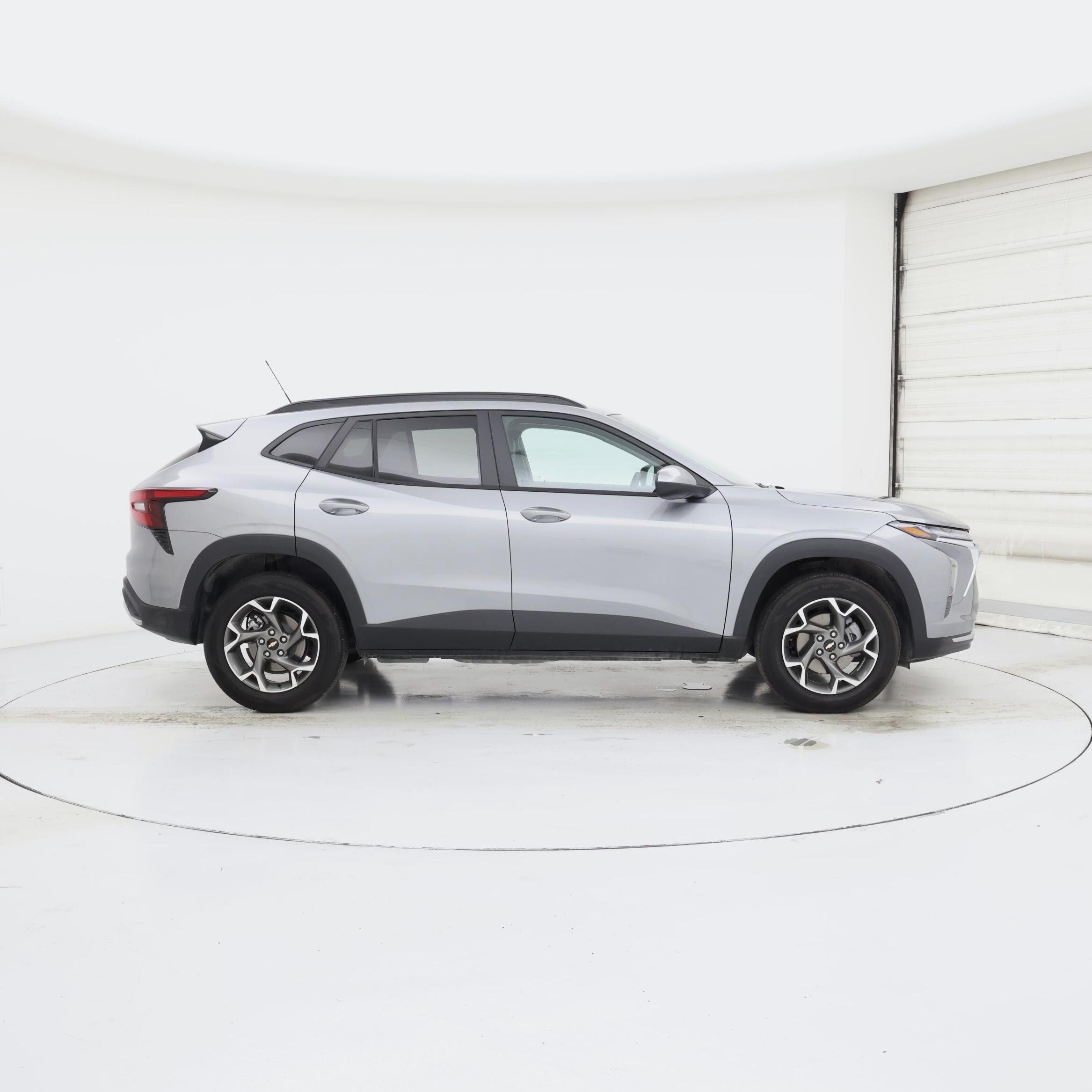Thumbnail: 2025 Chevrolet Trax - 7