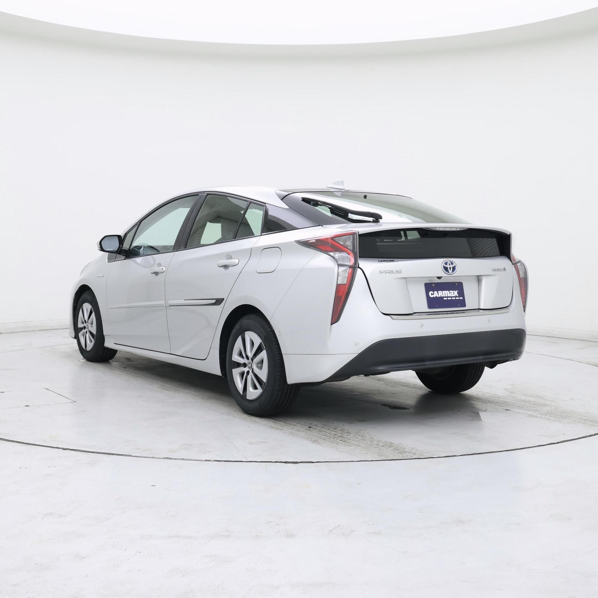 Thumbnail: 2018 Toyota Prius - 2