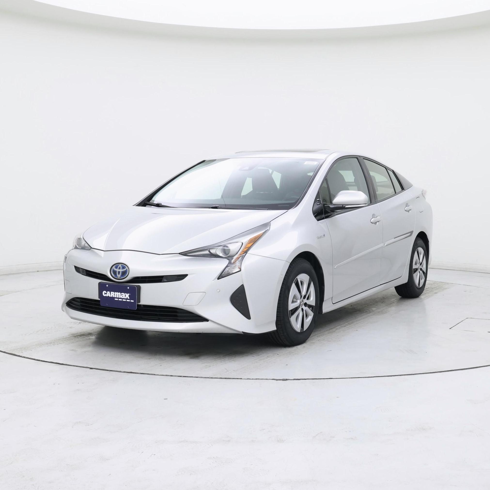Thumbnail: 2018 Toyota Prius - 4