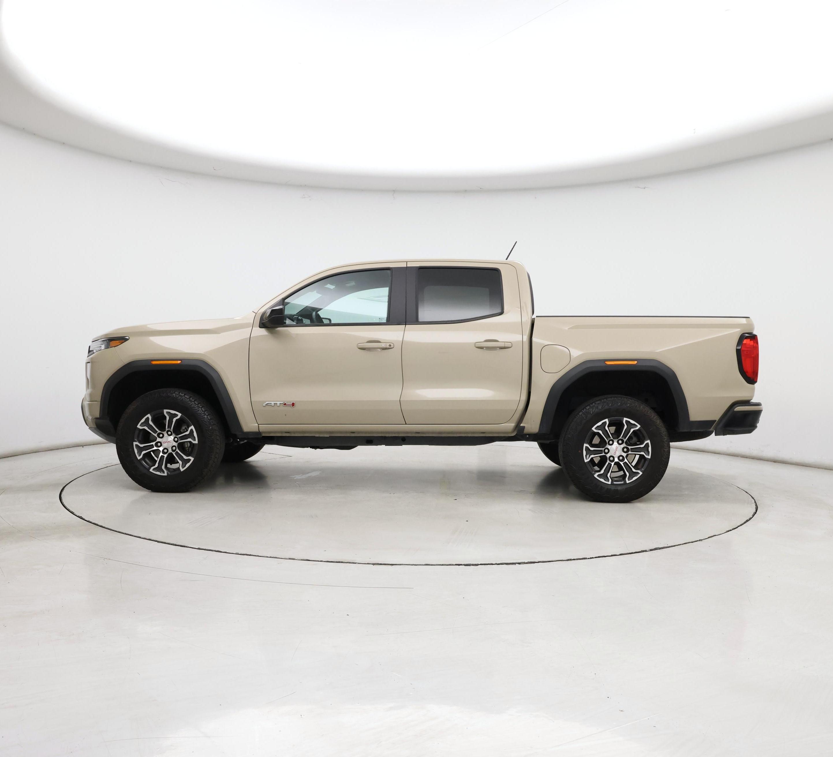 Thumbnail: 2023 GMC Canyon - 3
