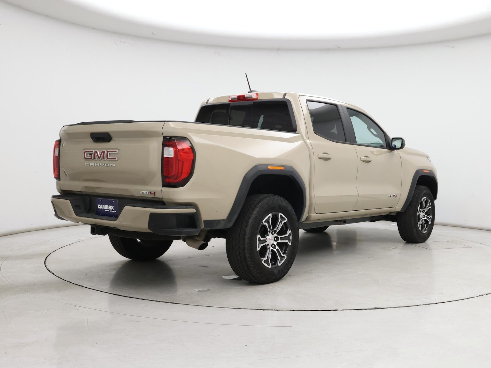 2023 GMC Canyon AT4 - Photo 9