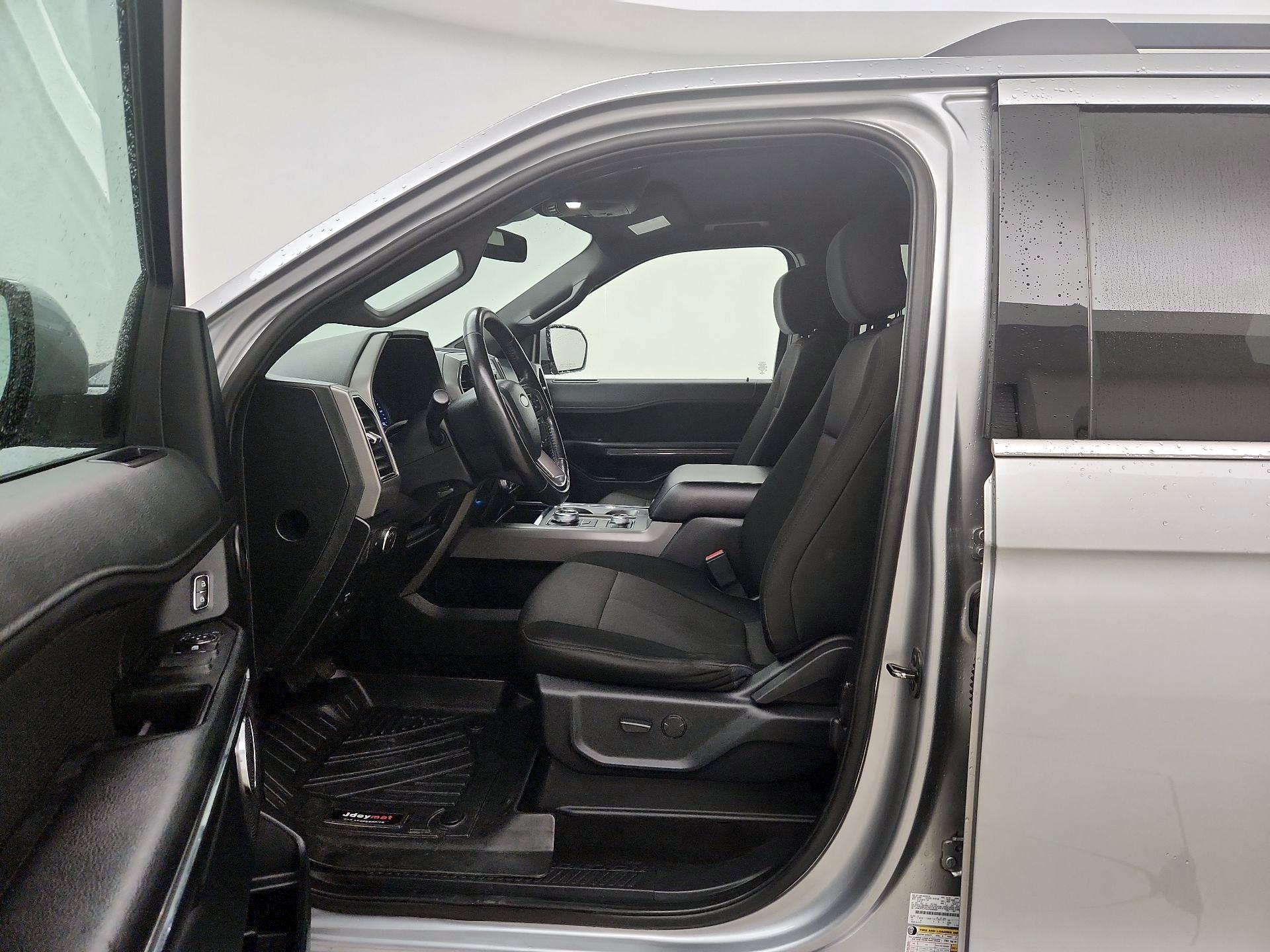 Thumbnail: 2020 Ford Expedition - 11