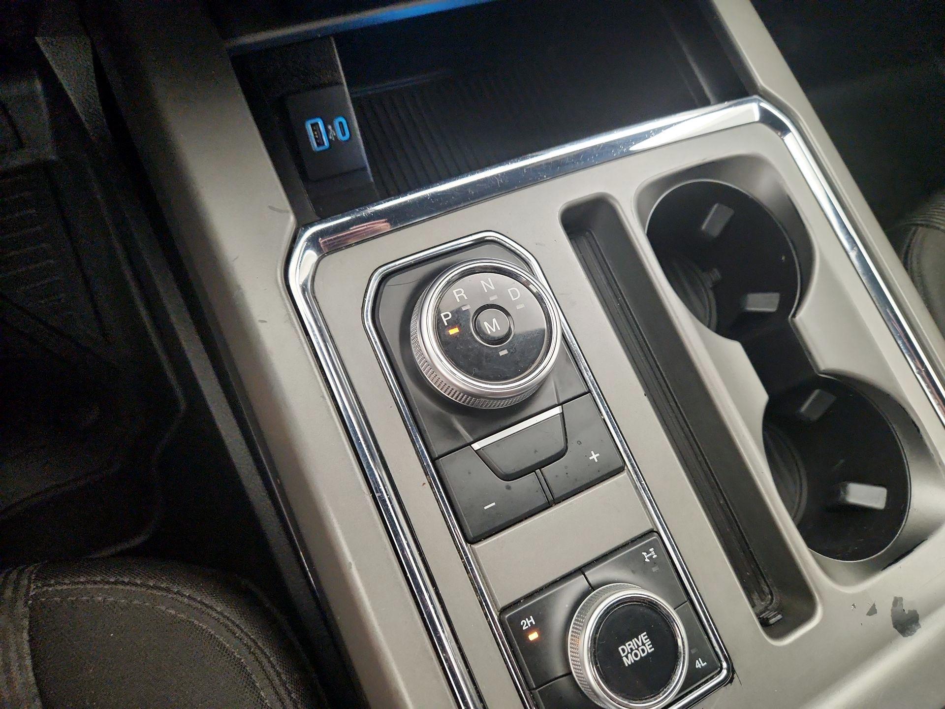 Thumbnail: 2020 Ford Expedition - 16